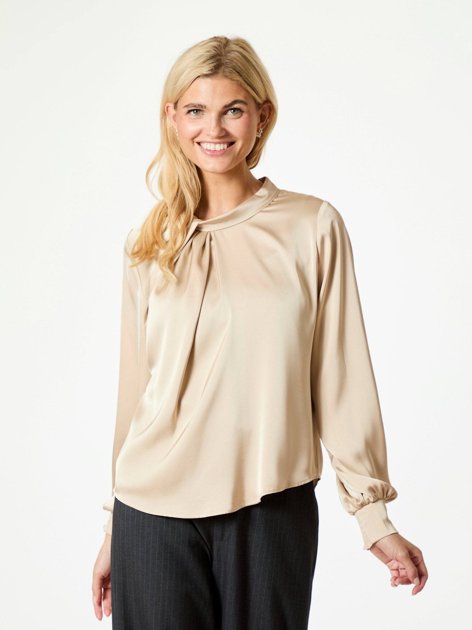 Fairy drapy satin blouse champagne