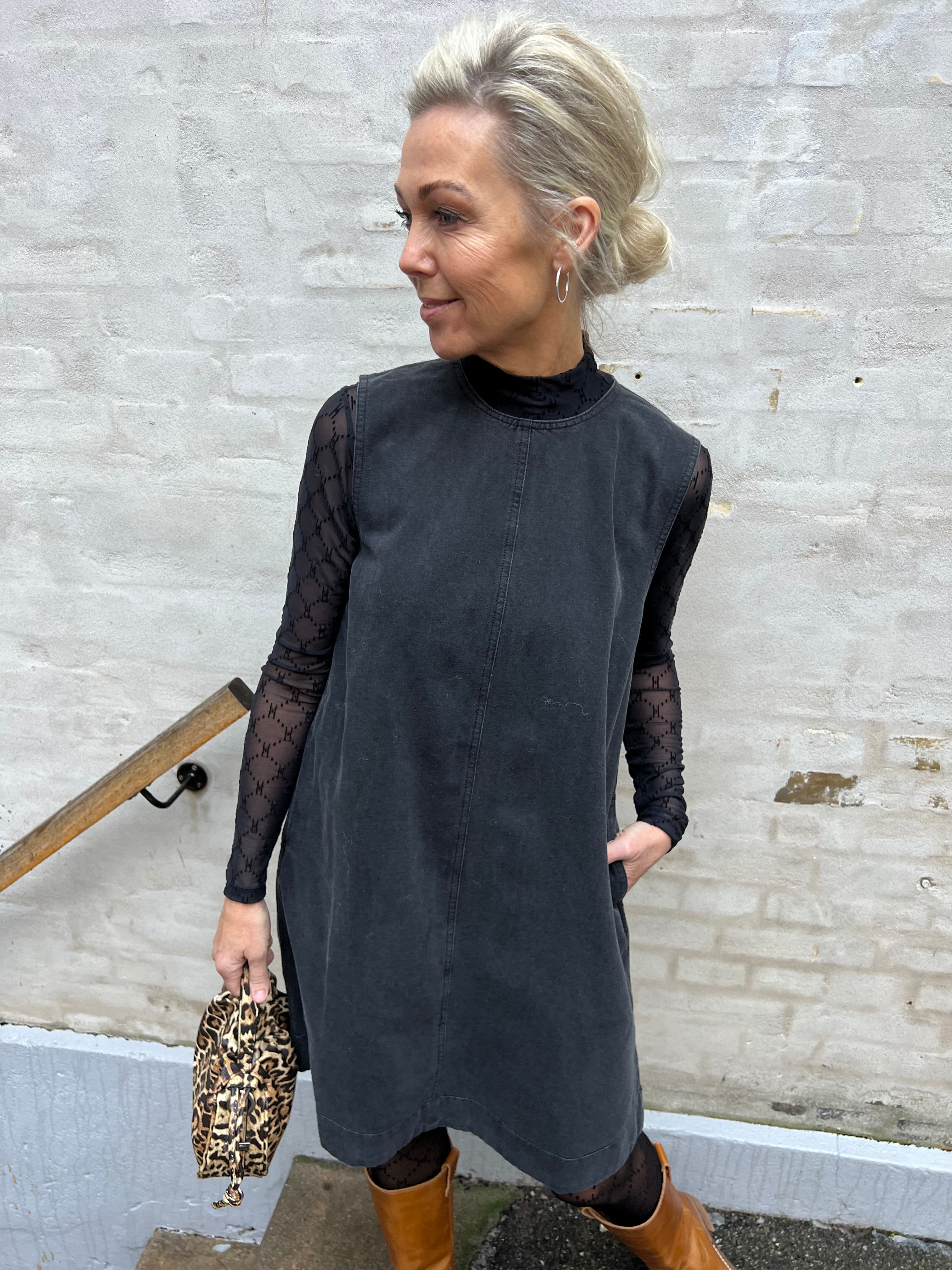 Livo spencer denim dress black