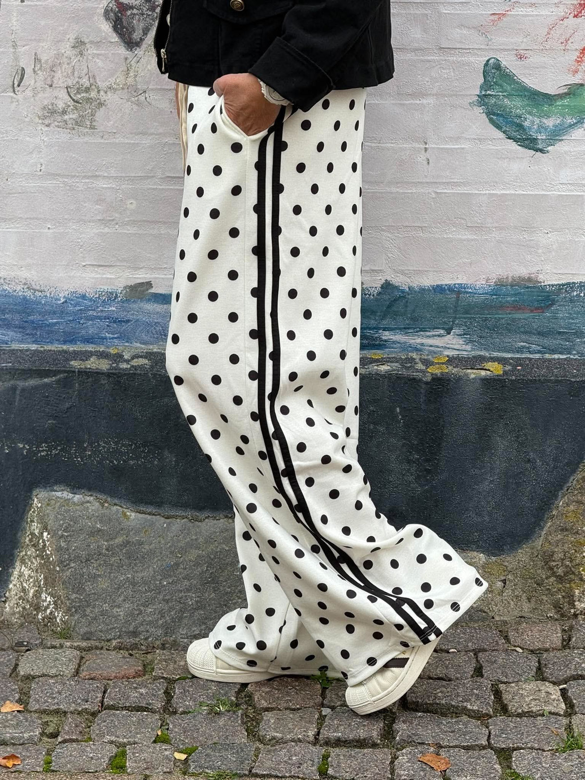 Sporty Dot Pants - Vita