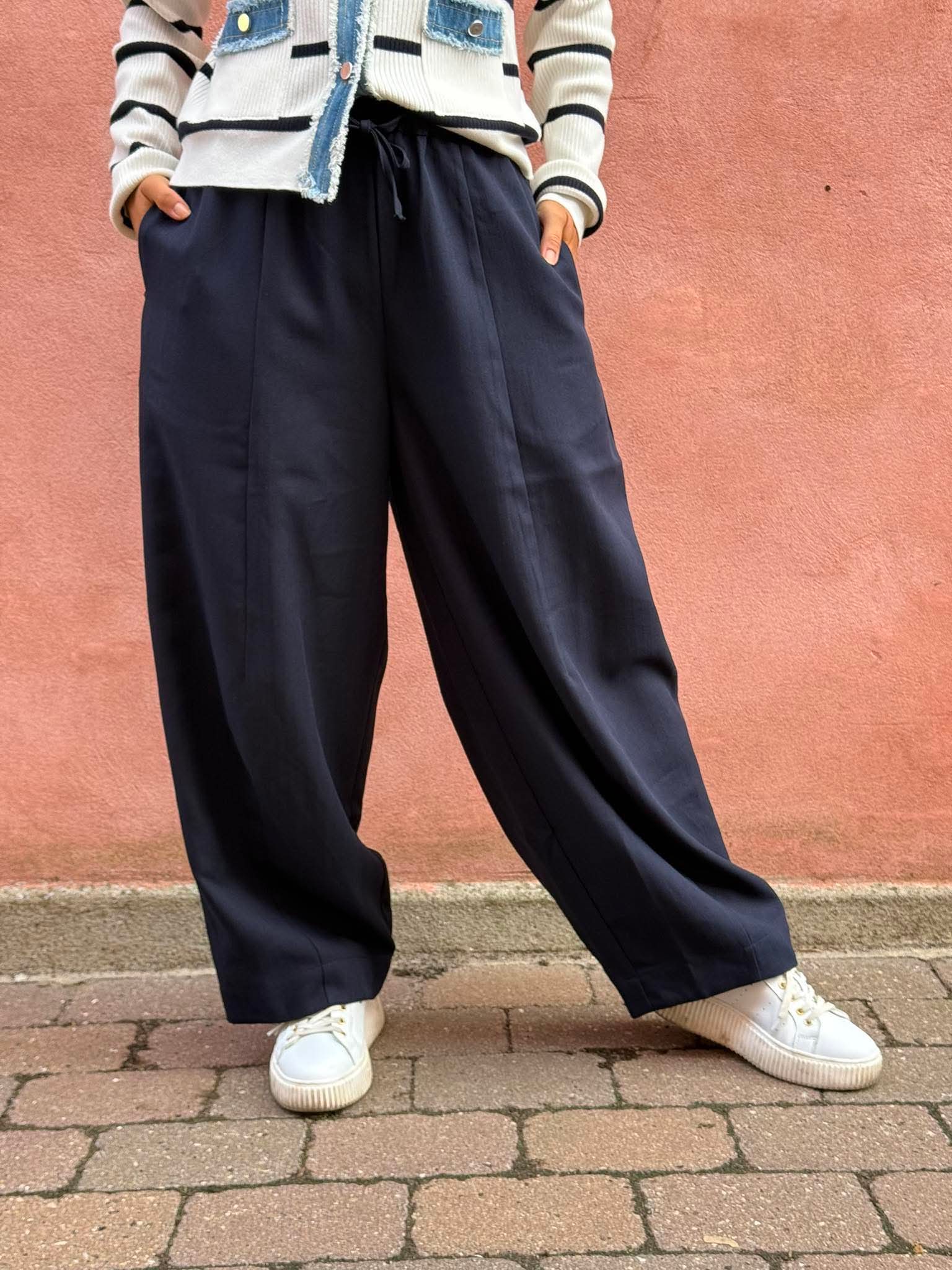 Eveline Pinstripe Pants - Navy