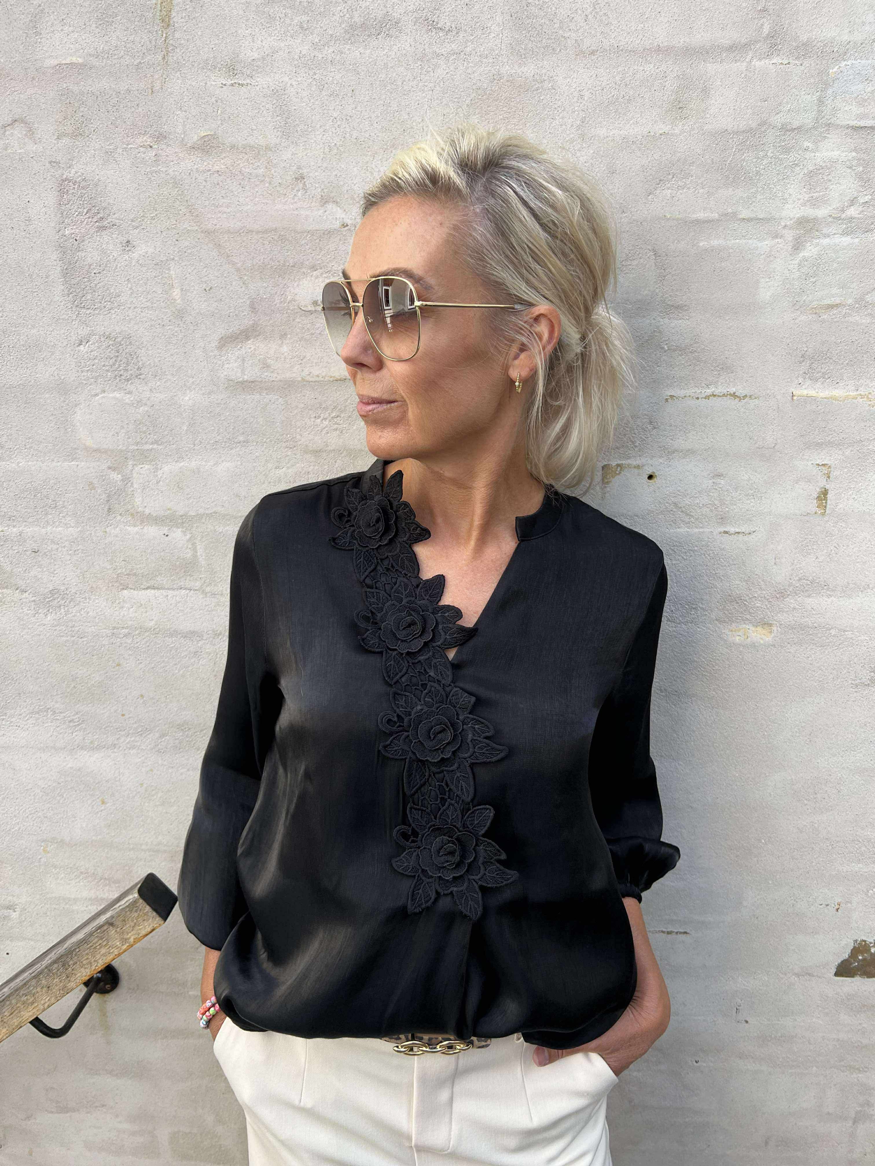 Fiola Blouse - Black