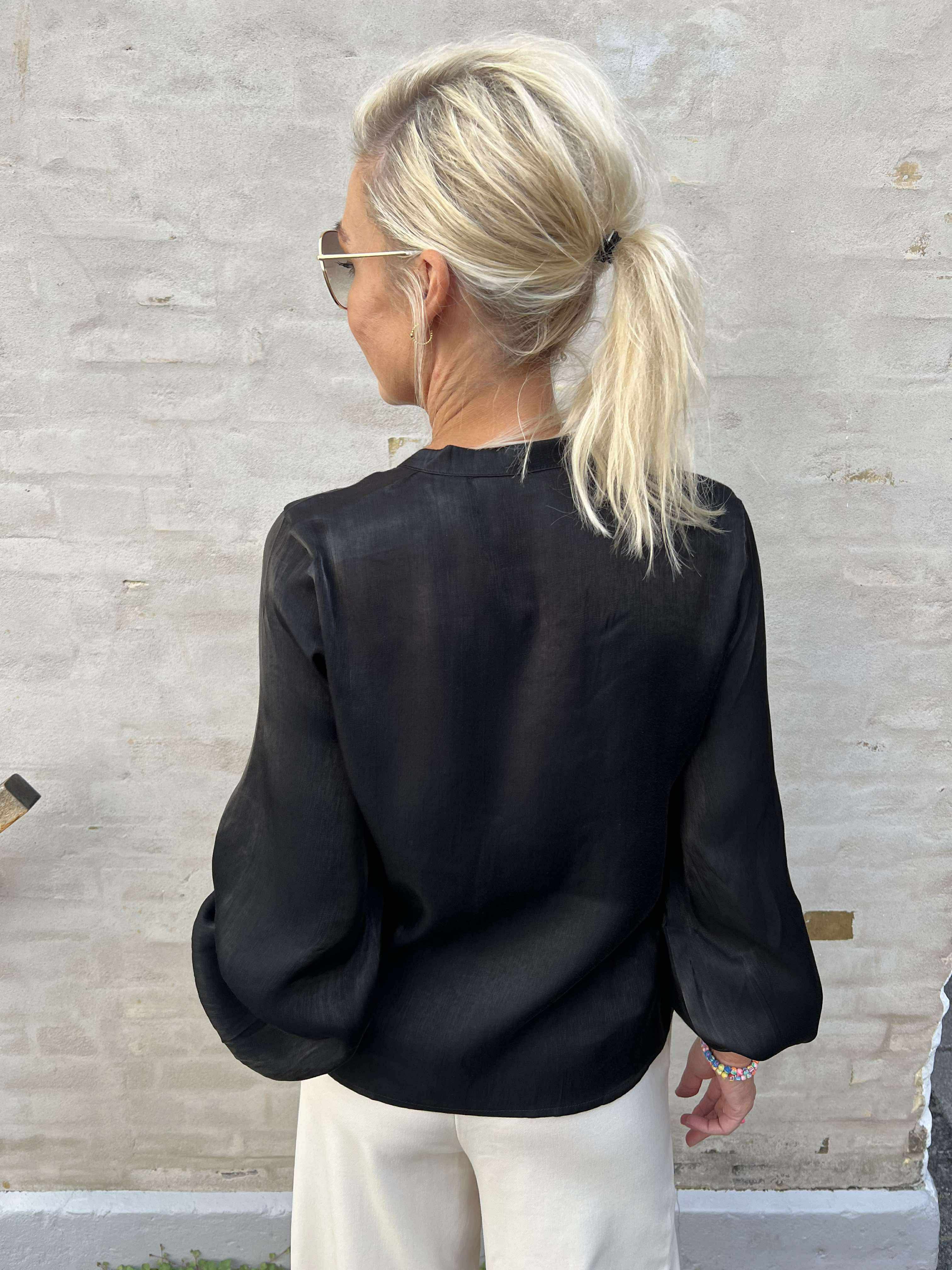 Fiola Blouse - Black