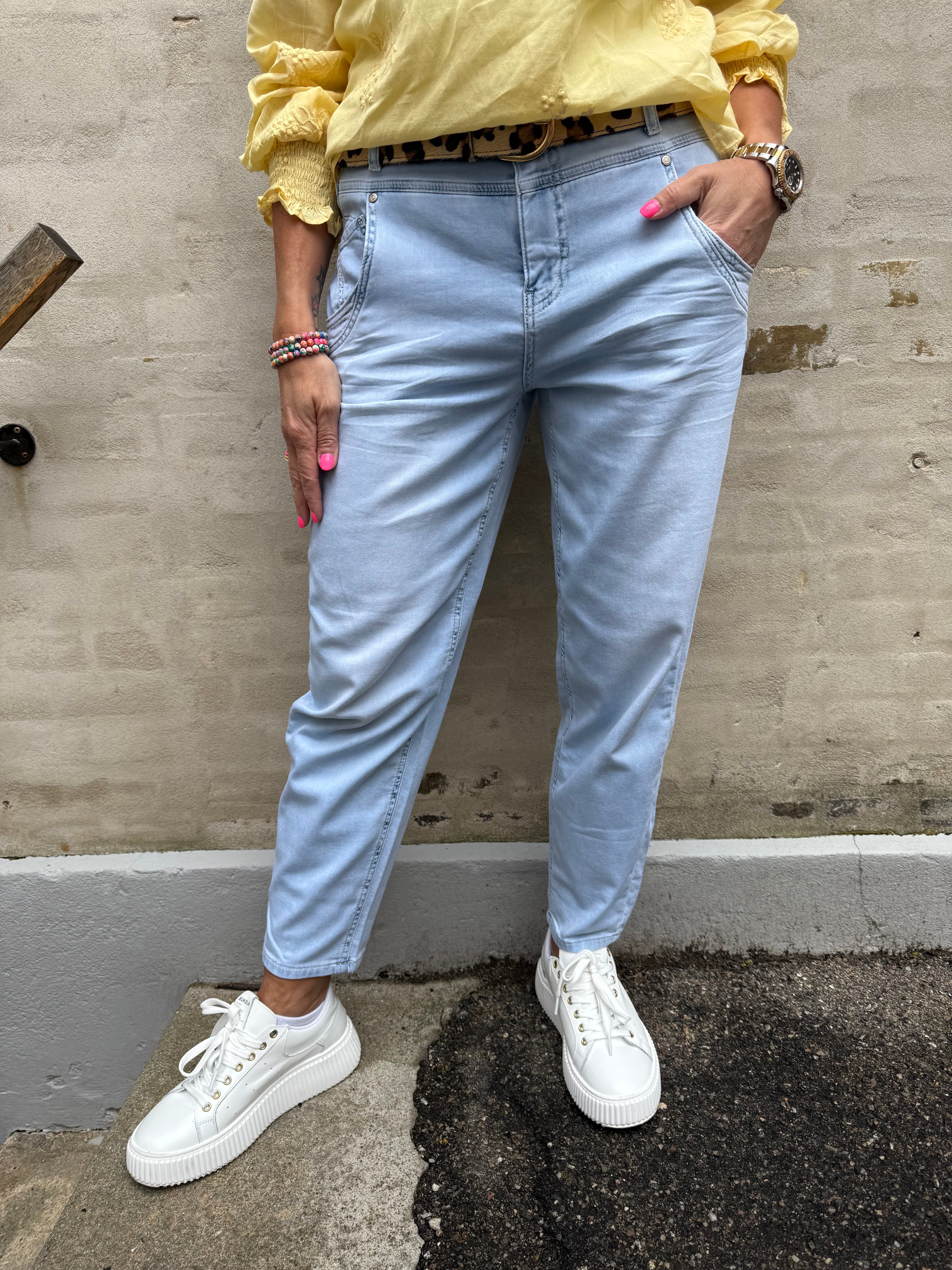 Karlie Barrel High Waist - Ultra Bleached Wash