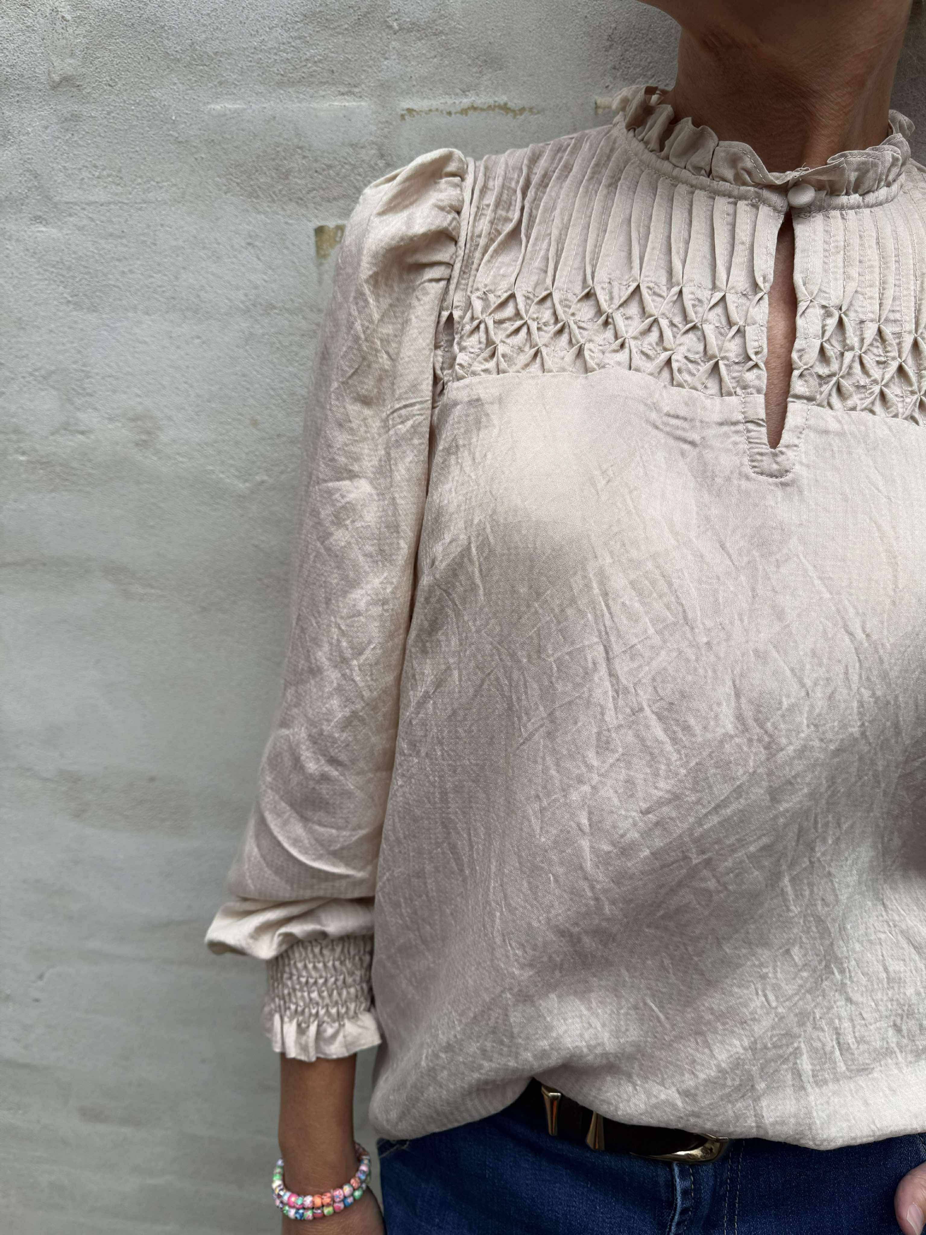 Molly Pintuck Blouse - Powder