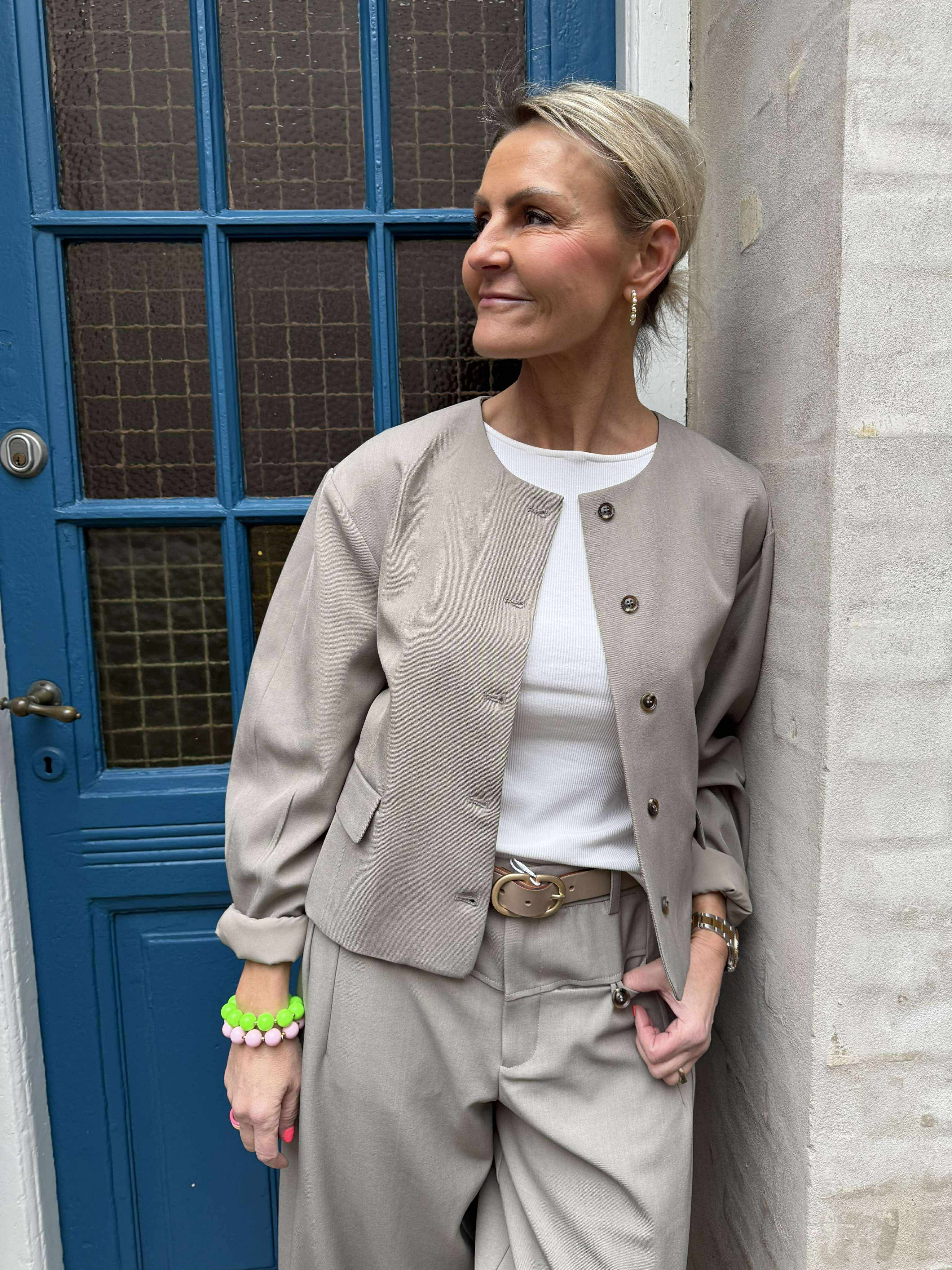 Aranti Structure Curve Jacket - Warm Grey