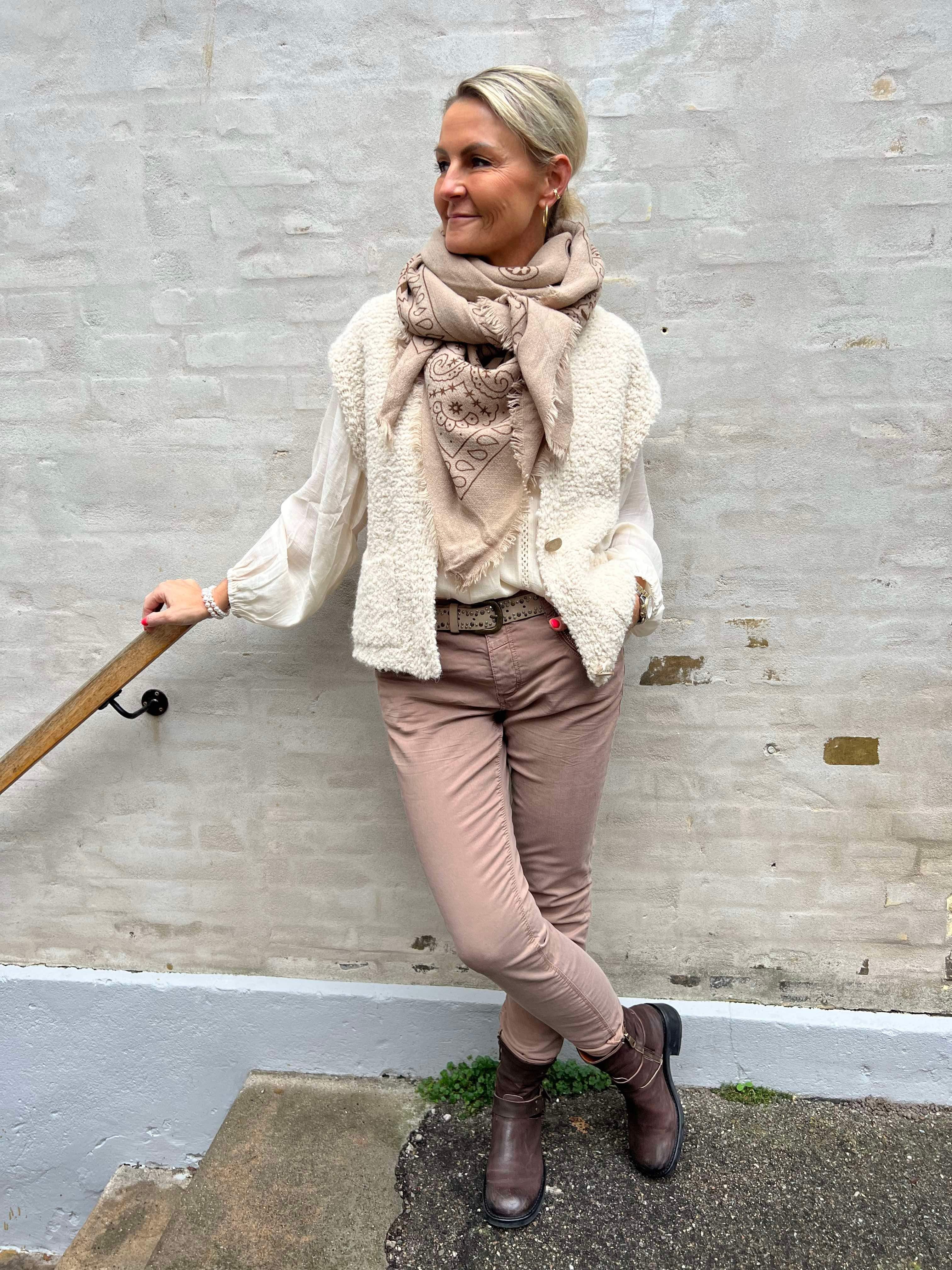 Rini scarf taupe