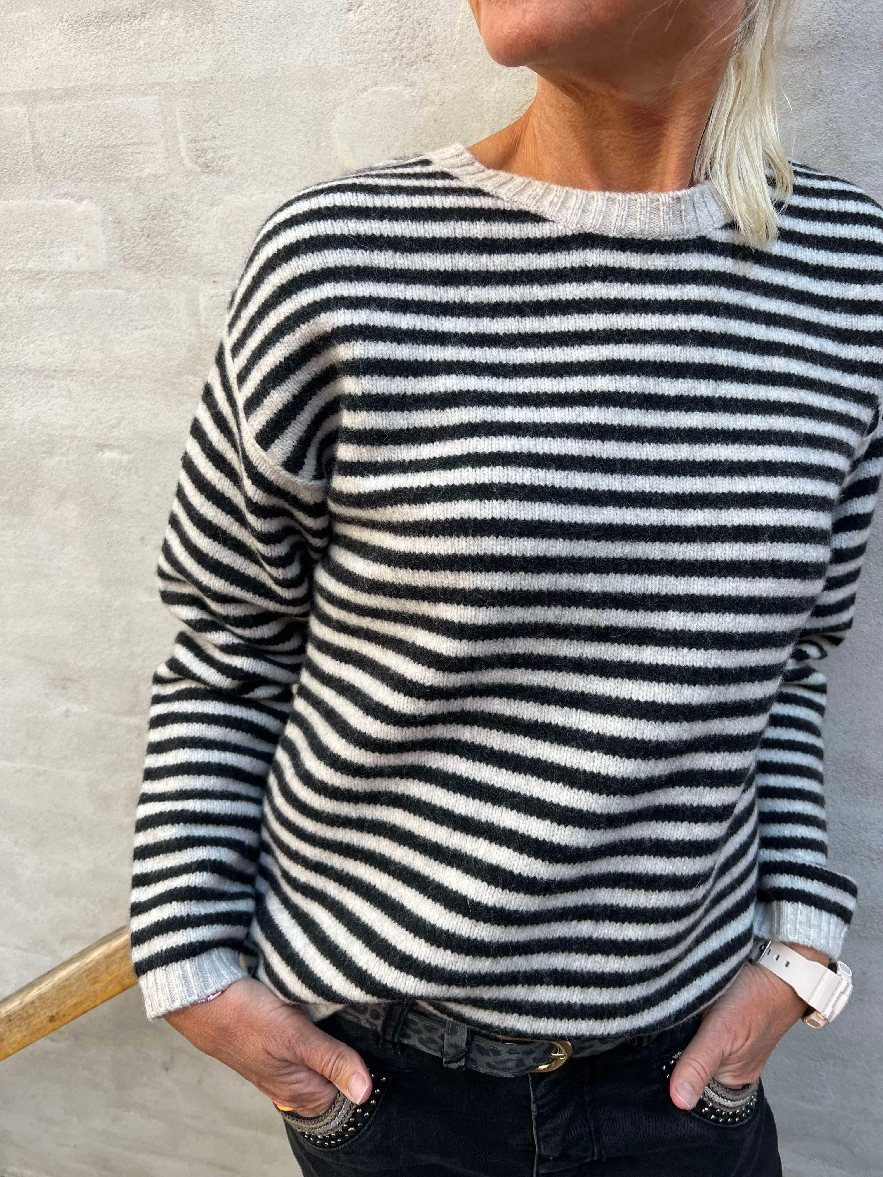 Khai stripe knit black