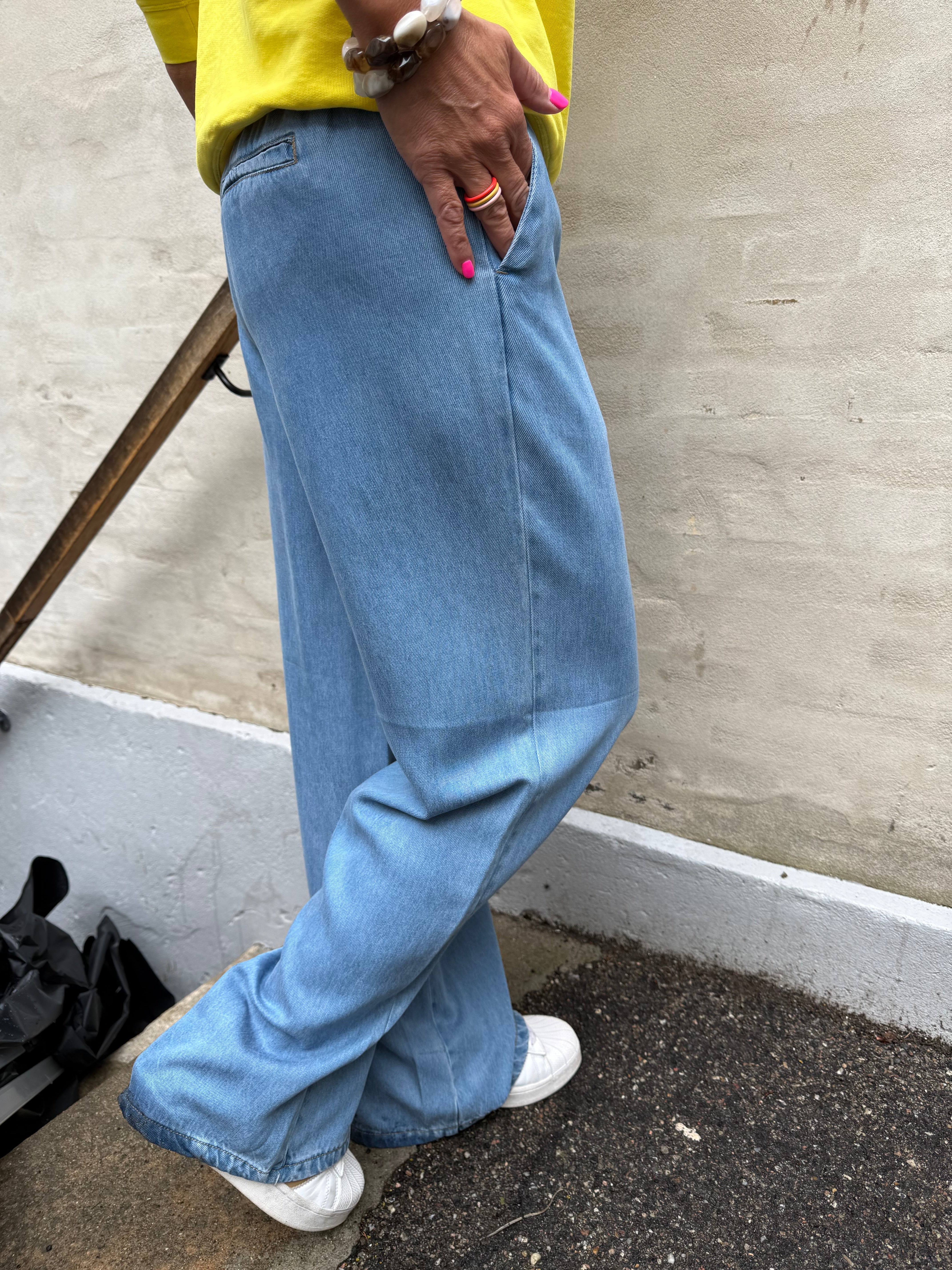 FRAME LISA WIDE PANT - Light Blue Denim