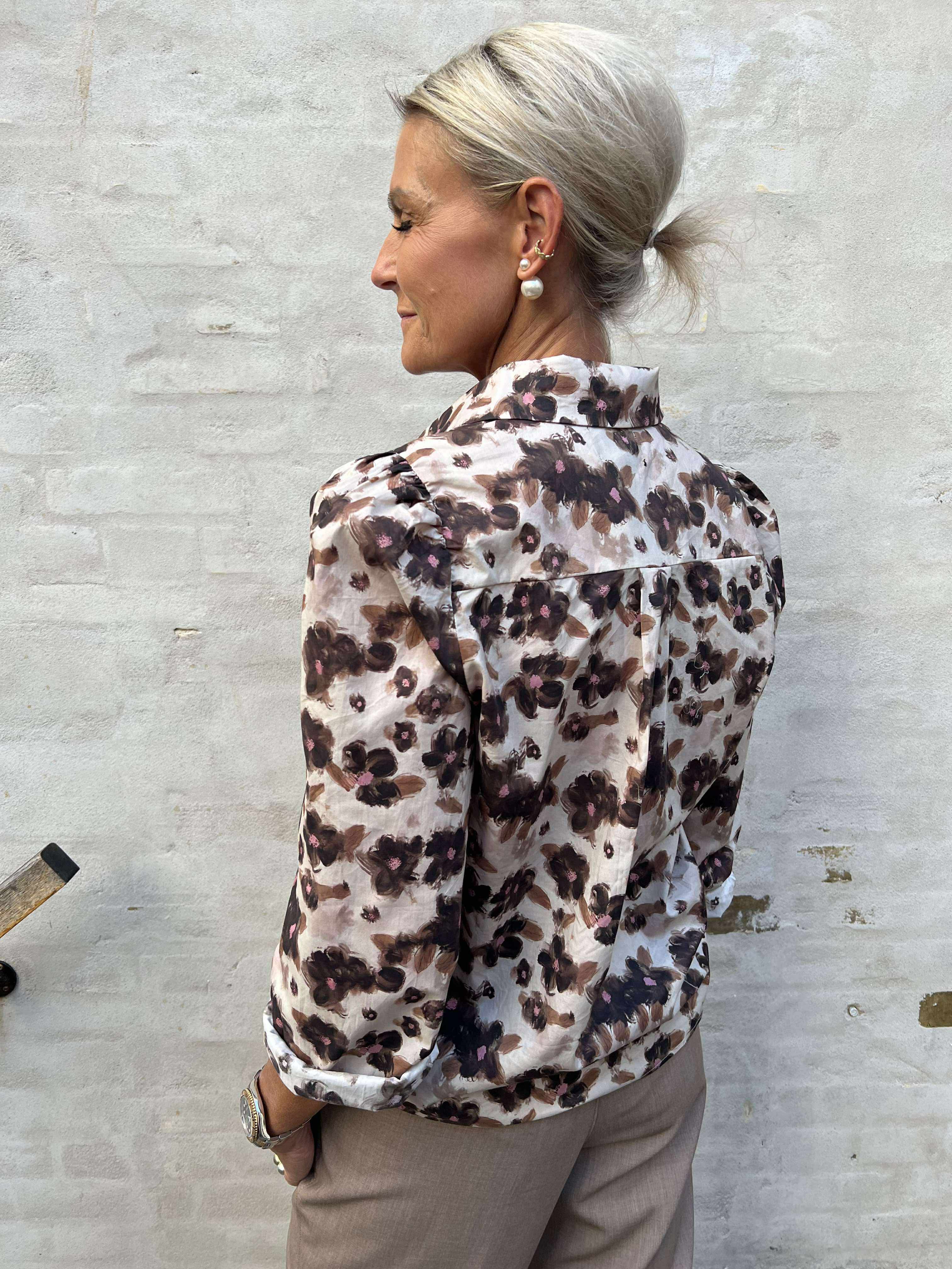 FLORA LS BLOUSE - BROWN BLACK FLOWER