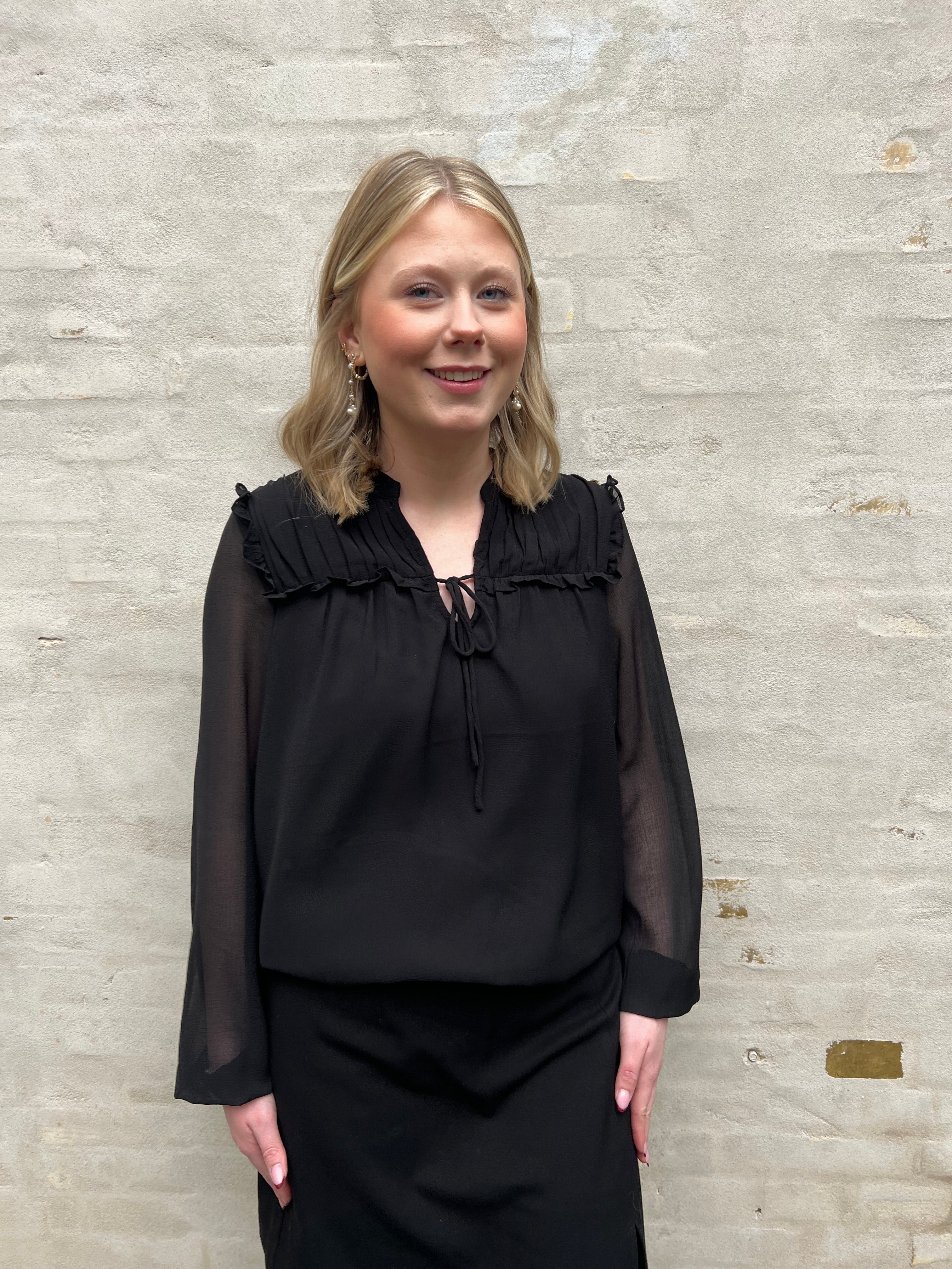 LINEA LS TOP - Black