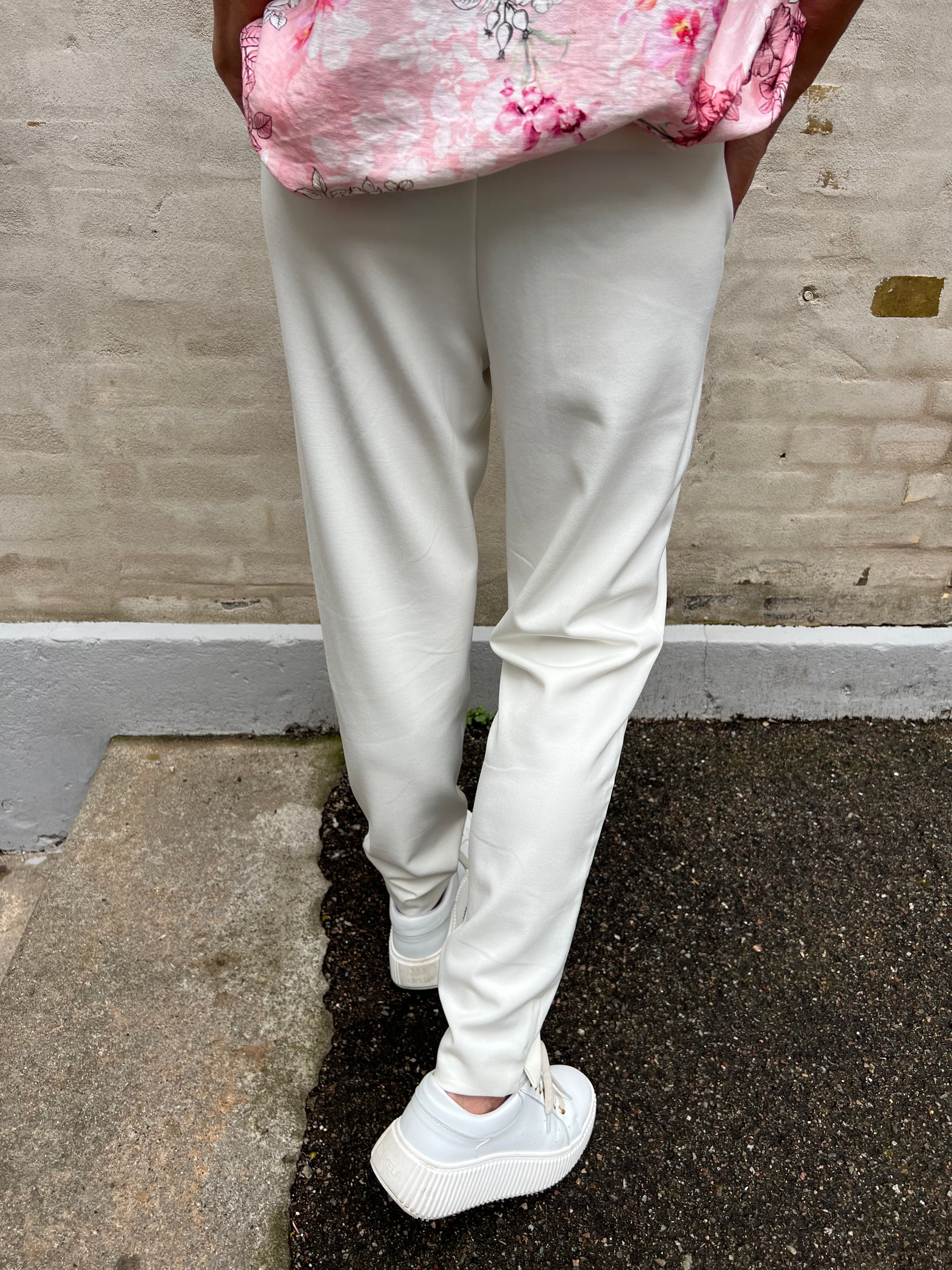Lisa slim pant - Sandshell