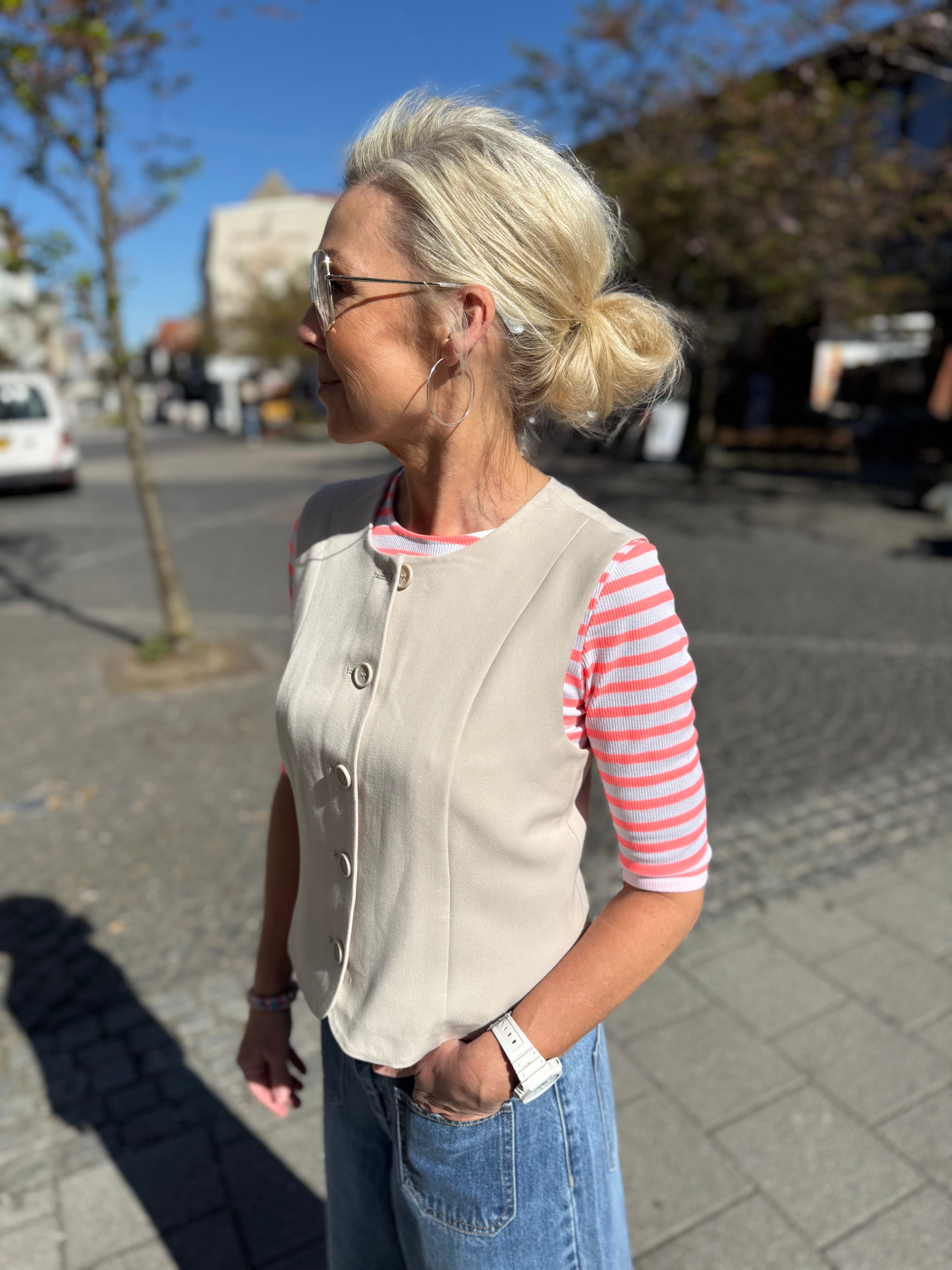 KAMIL FITTED VEST - Silver Lining