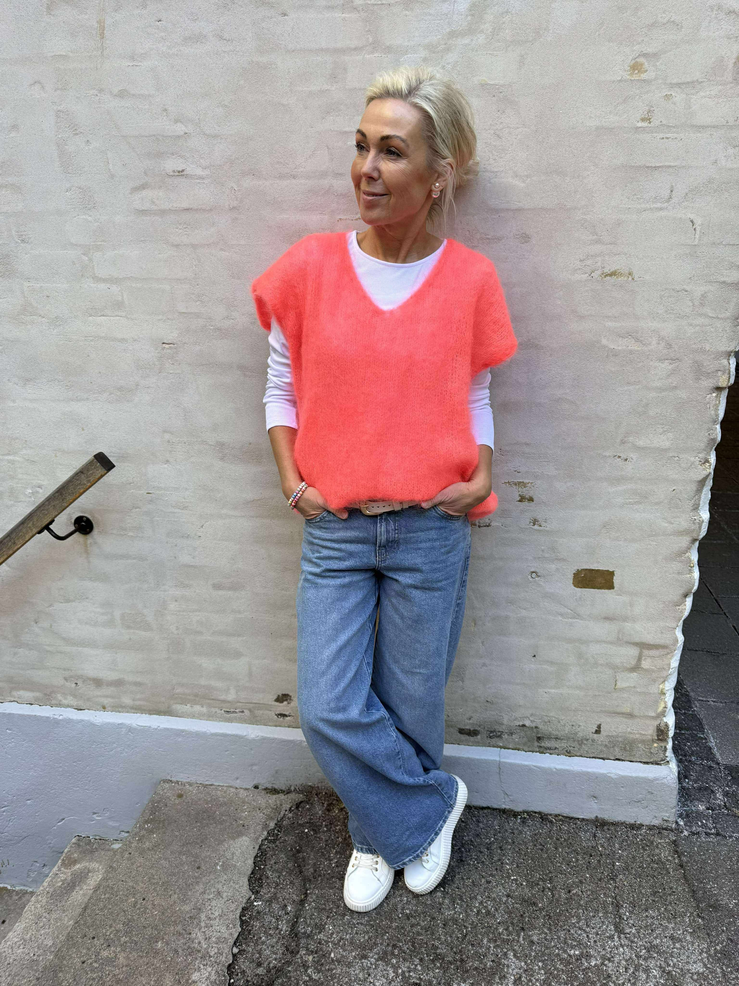 Milana Knit Vest - Coral