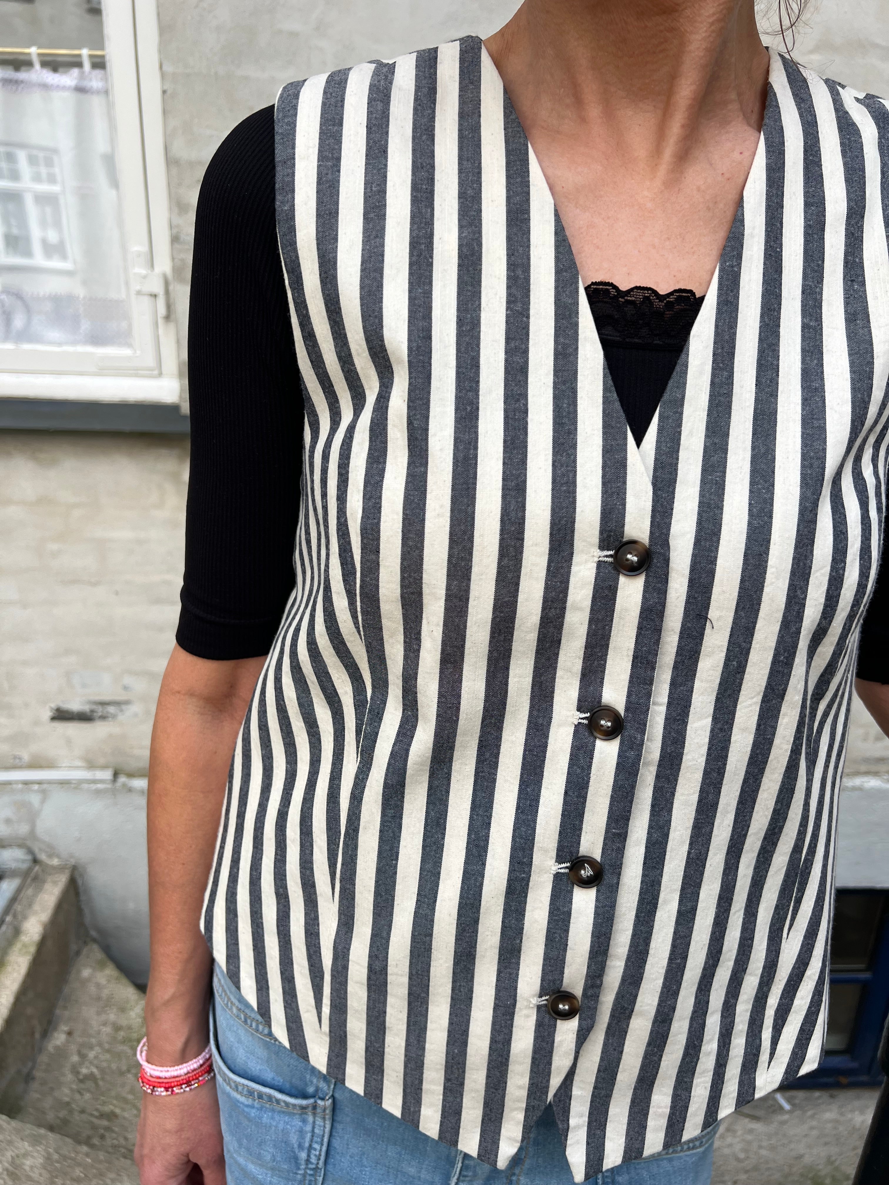 Maria Tailored vest deep navy