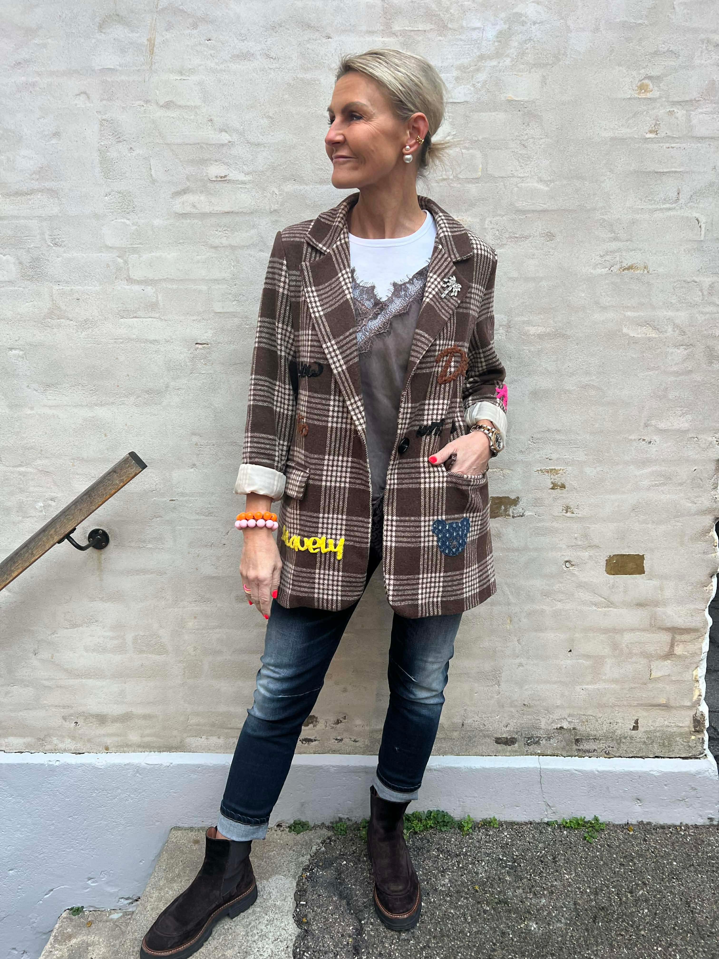 How to date Blazer - Dark Brown Check