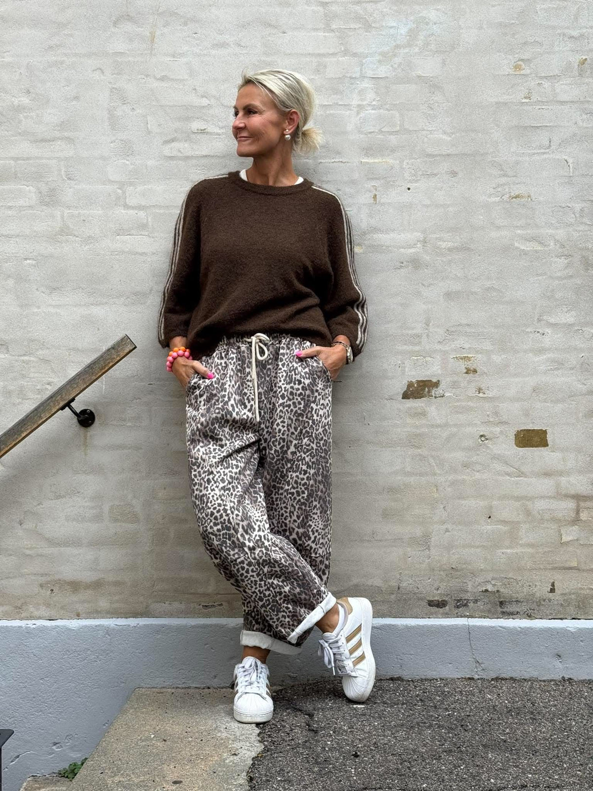 Star SS Knit - Brown