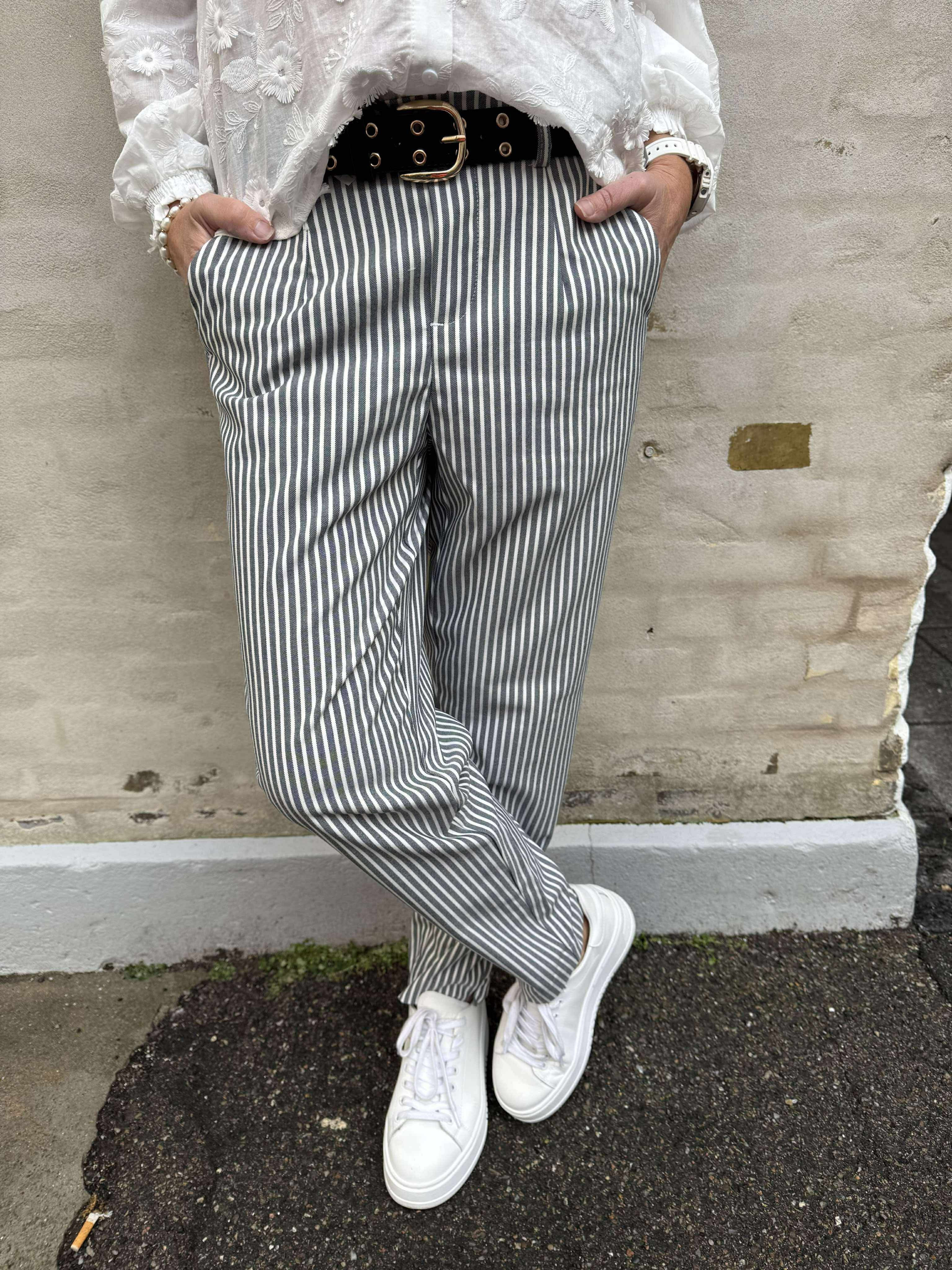 Lisa Slim Pant - Cloud Dancer/Sky captain