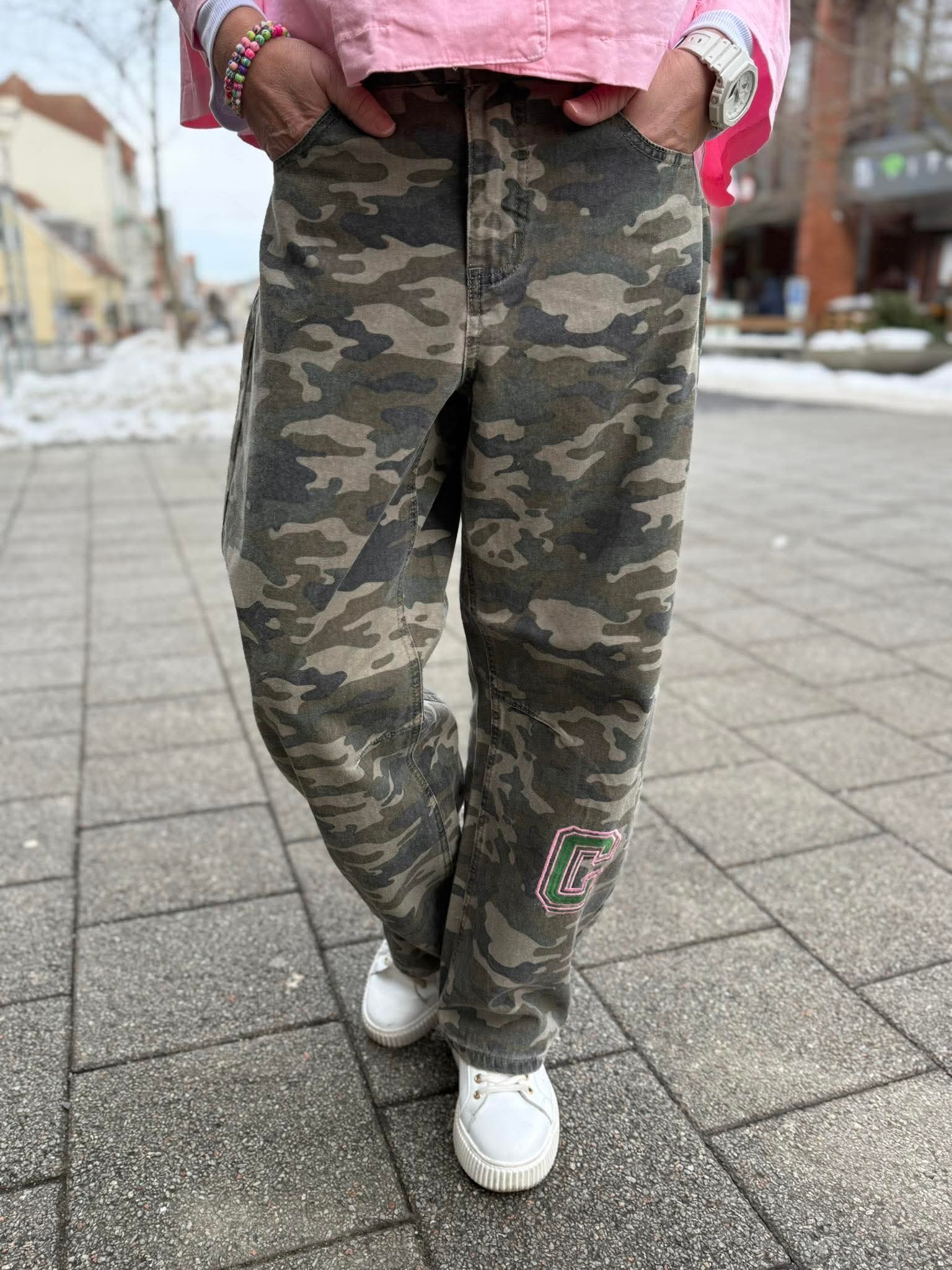 Camilja Barrel Pants - Kamouflage