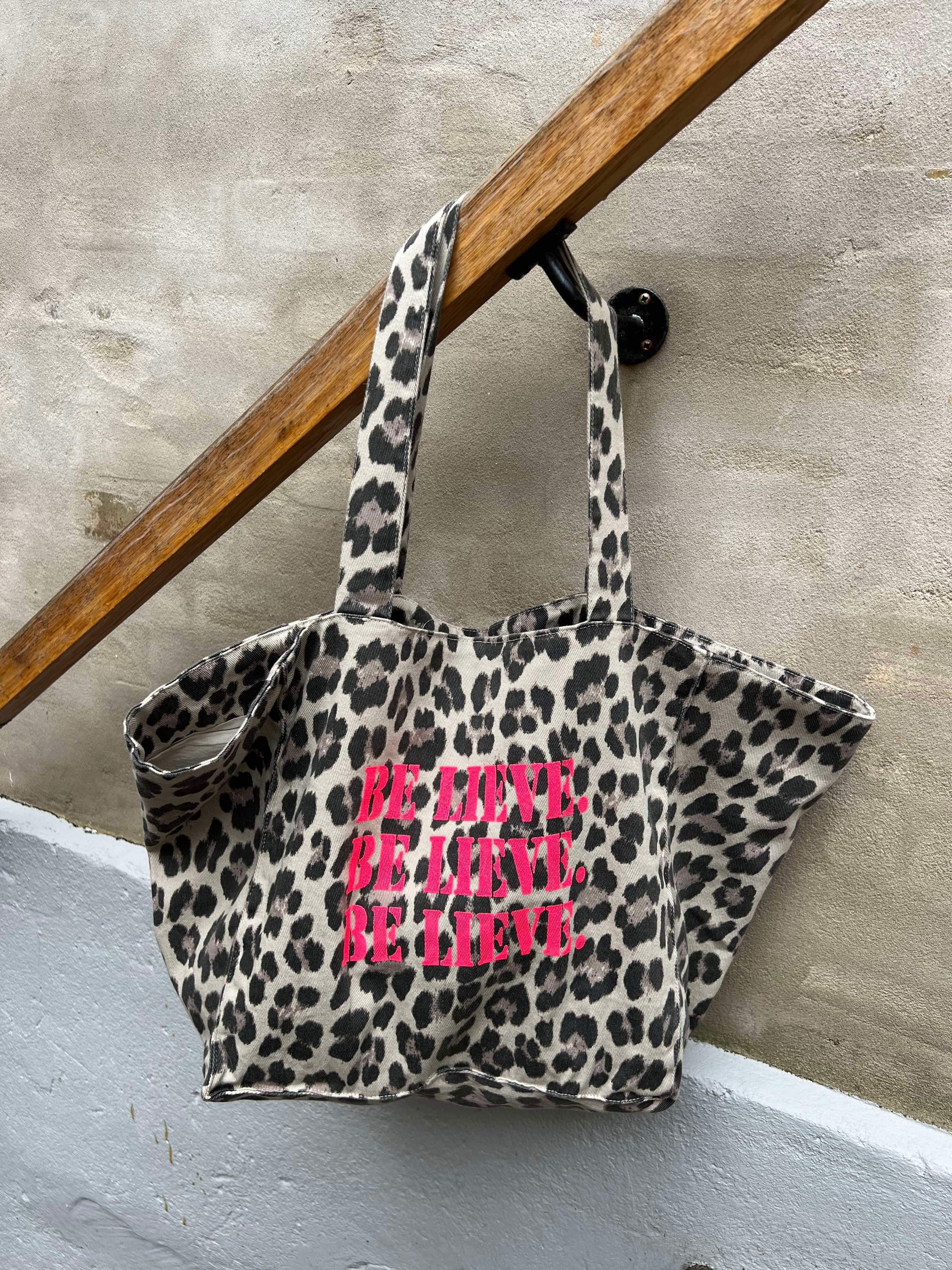 Believe beige leopard bag