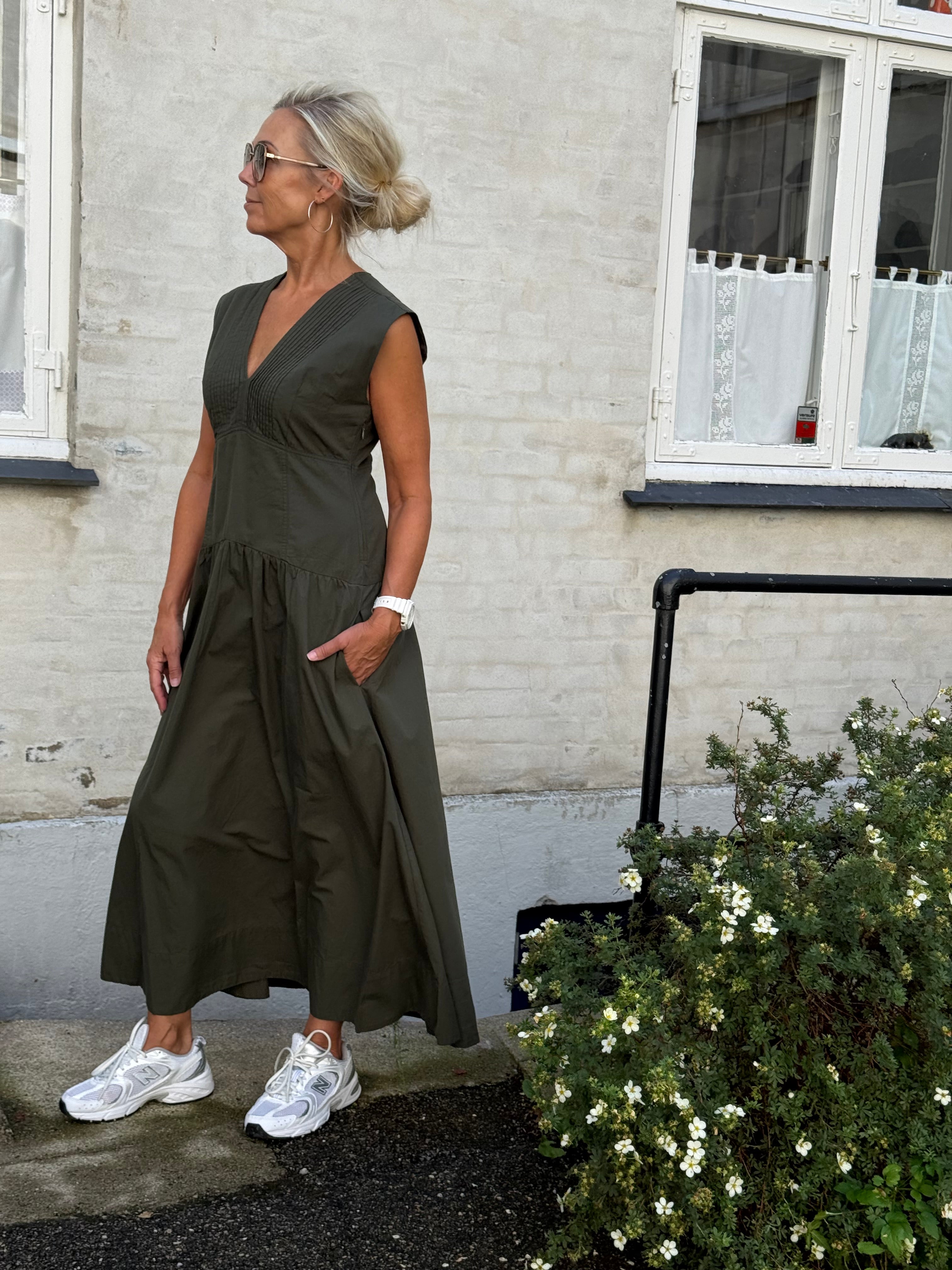 Halise Poplin Dress - Army