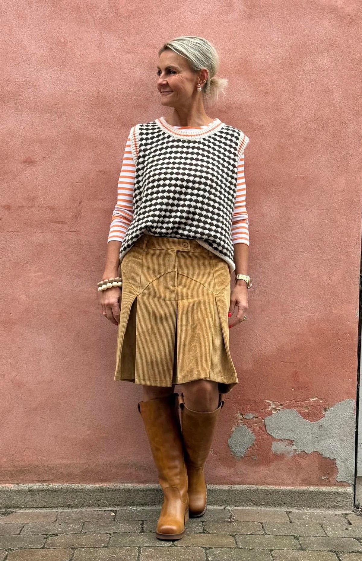 Anny Knitted Vest - White/Brown