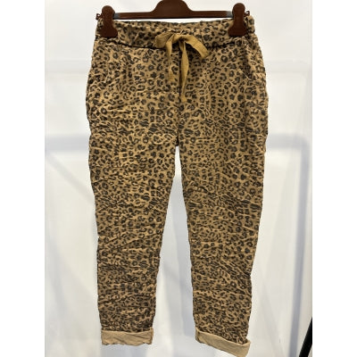 Reina pant camel leo