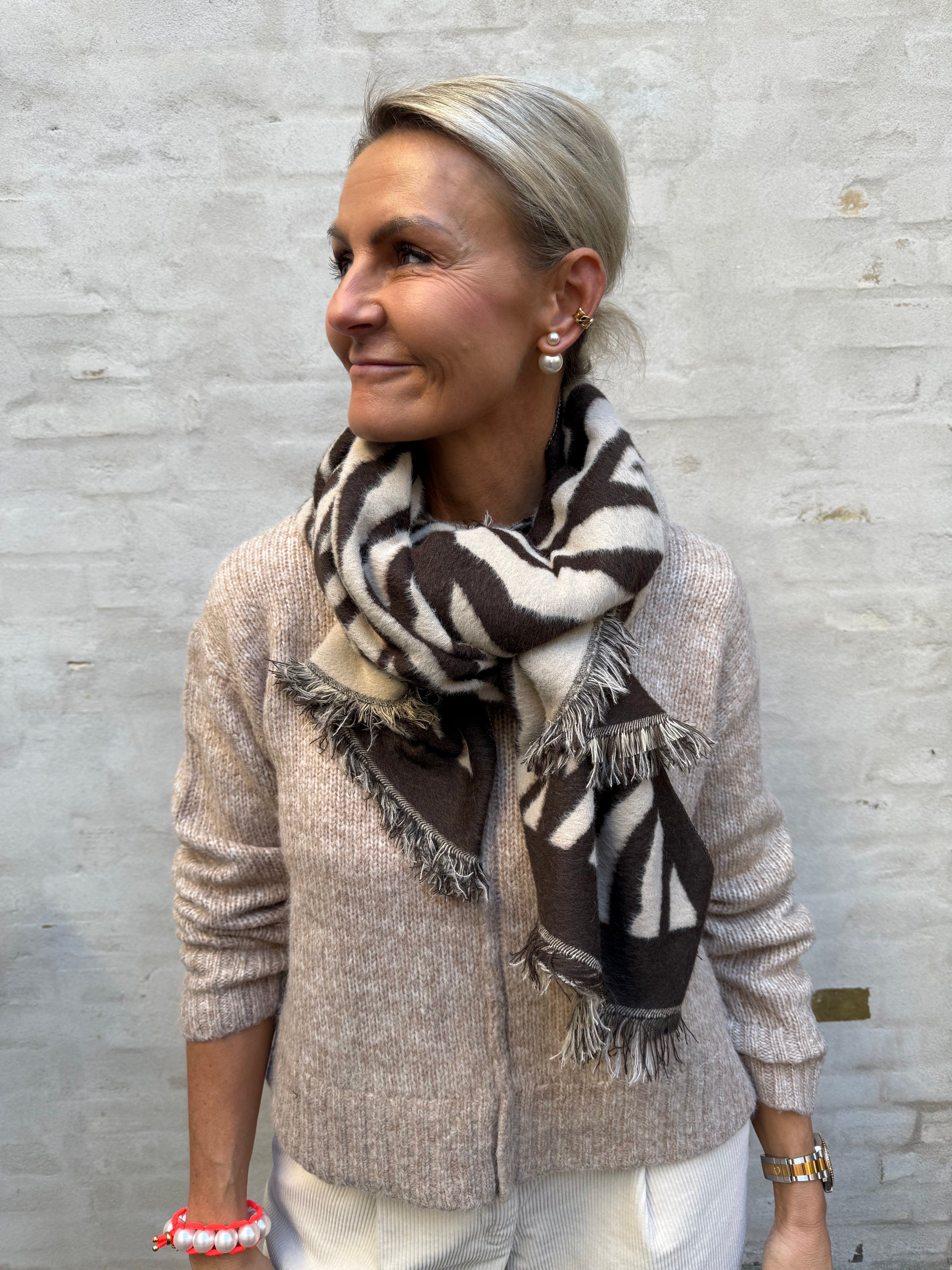 Saga Zebra scarf mocca