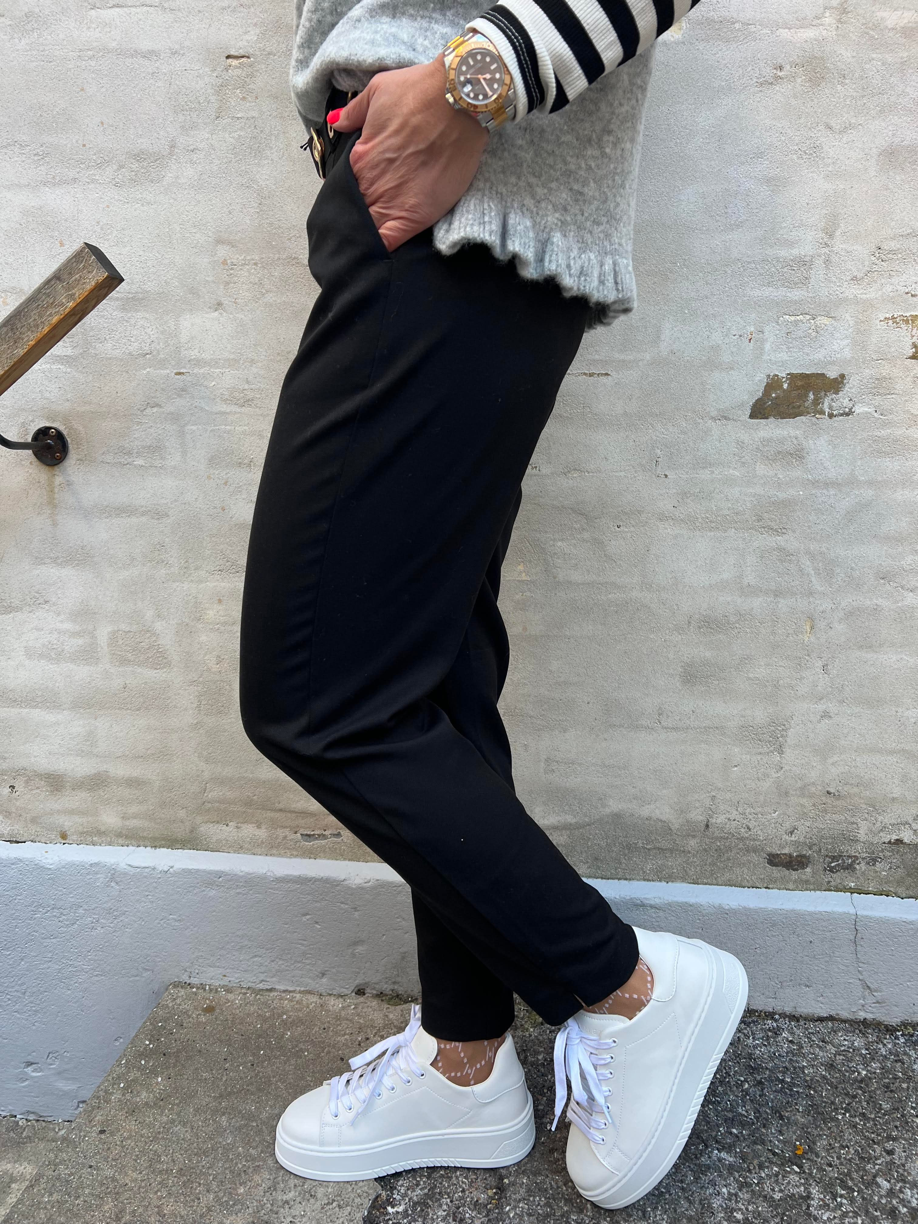 Lisa Slim Pant - Black