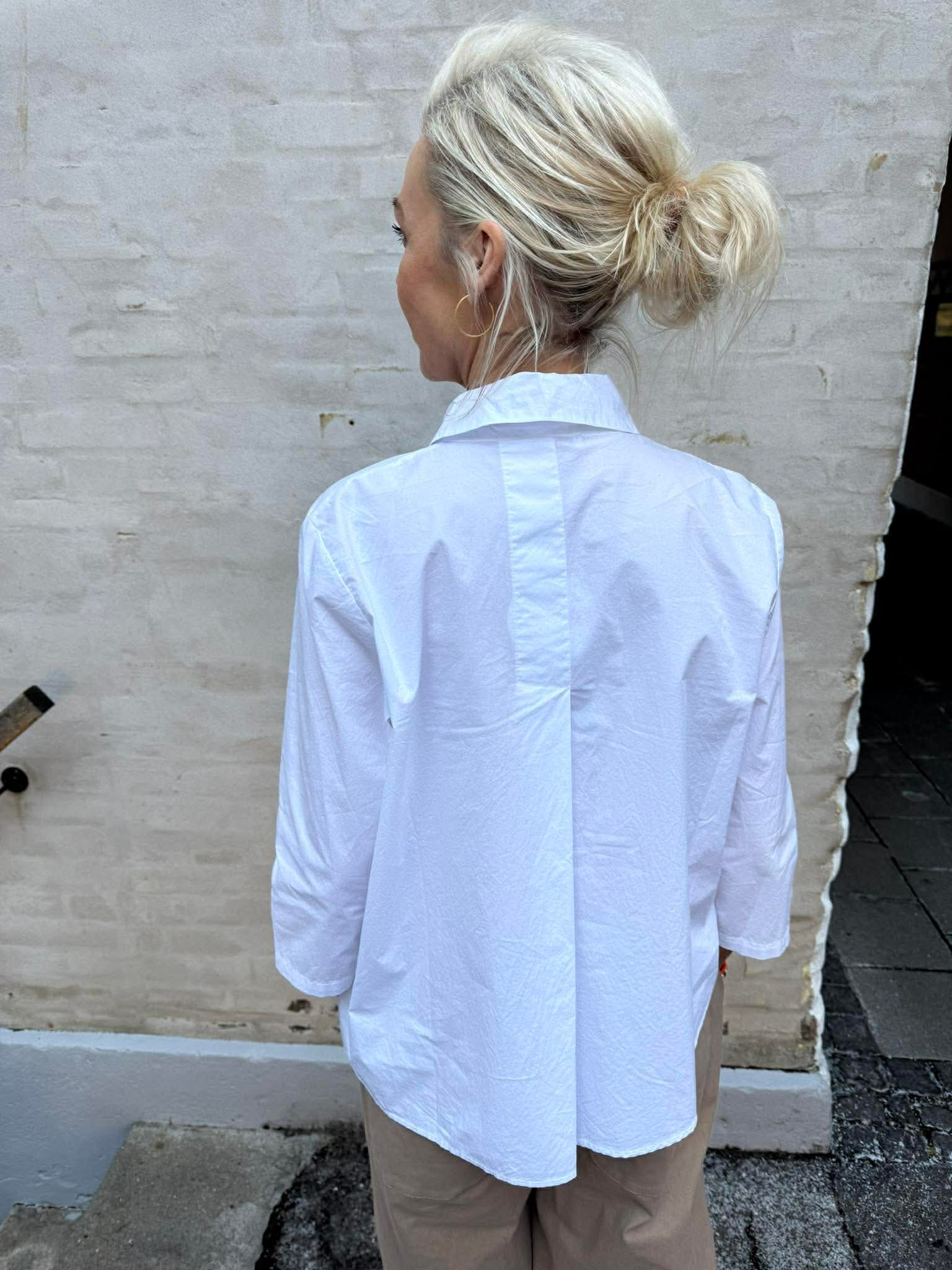 Must Have Shirt - White