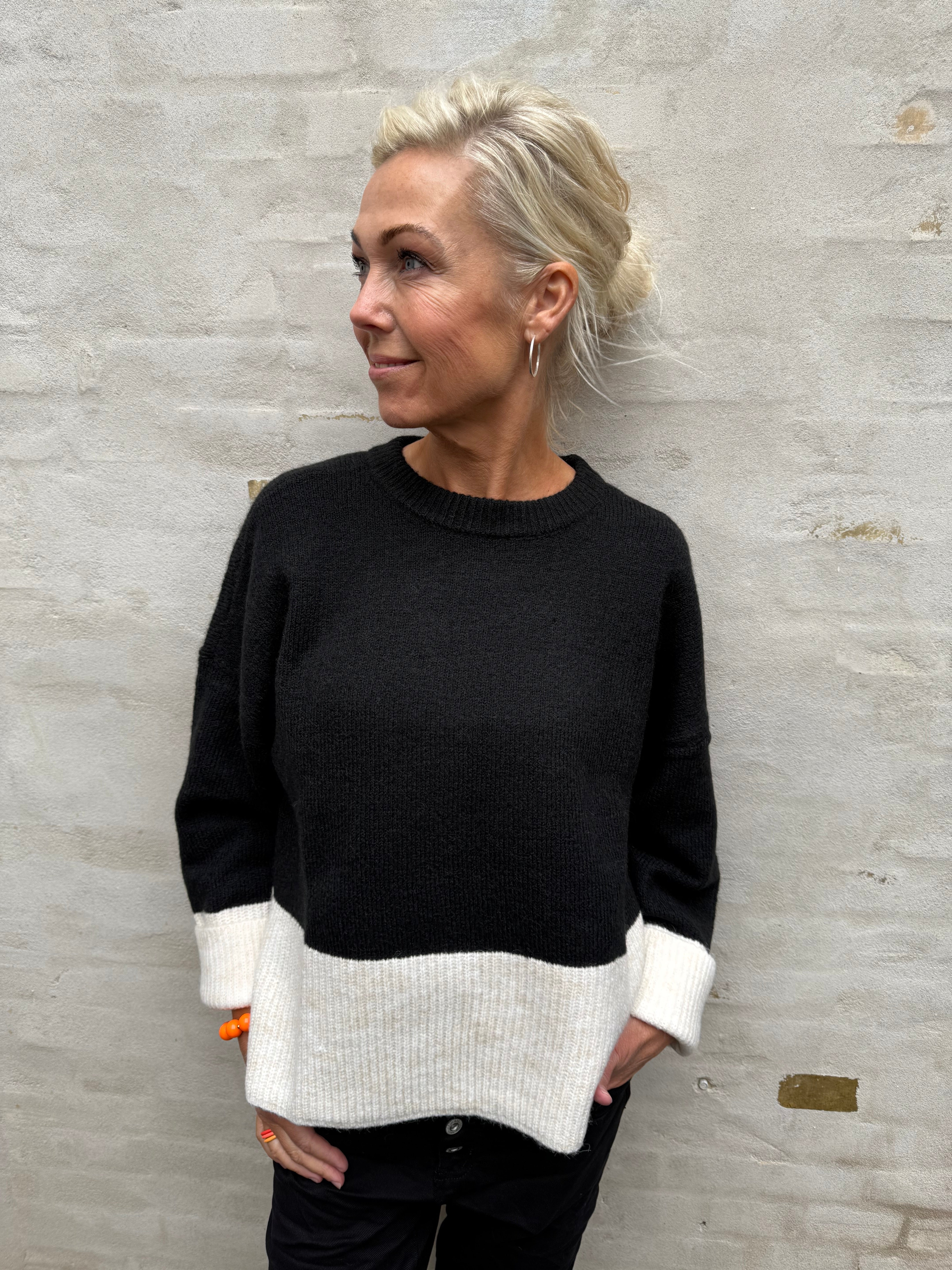 Nicky Kimmy Pullover - Black/Whitecap