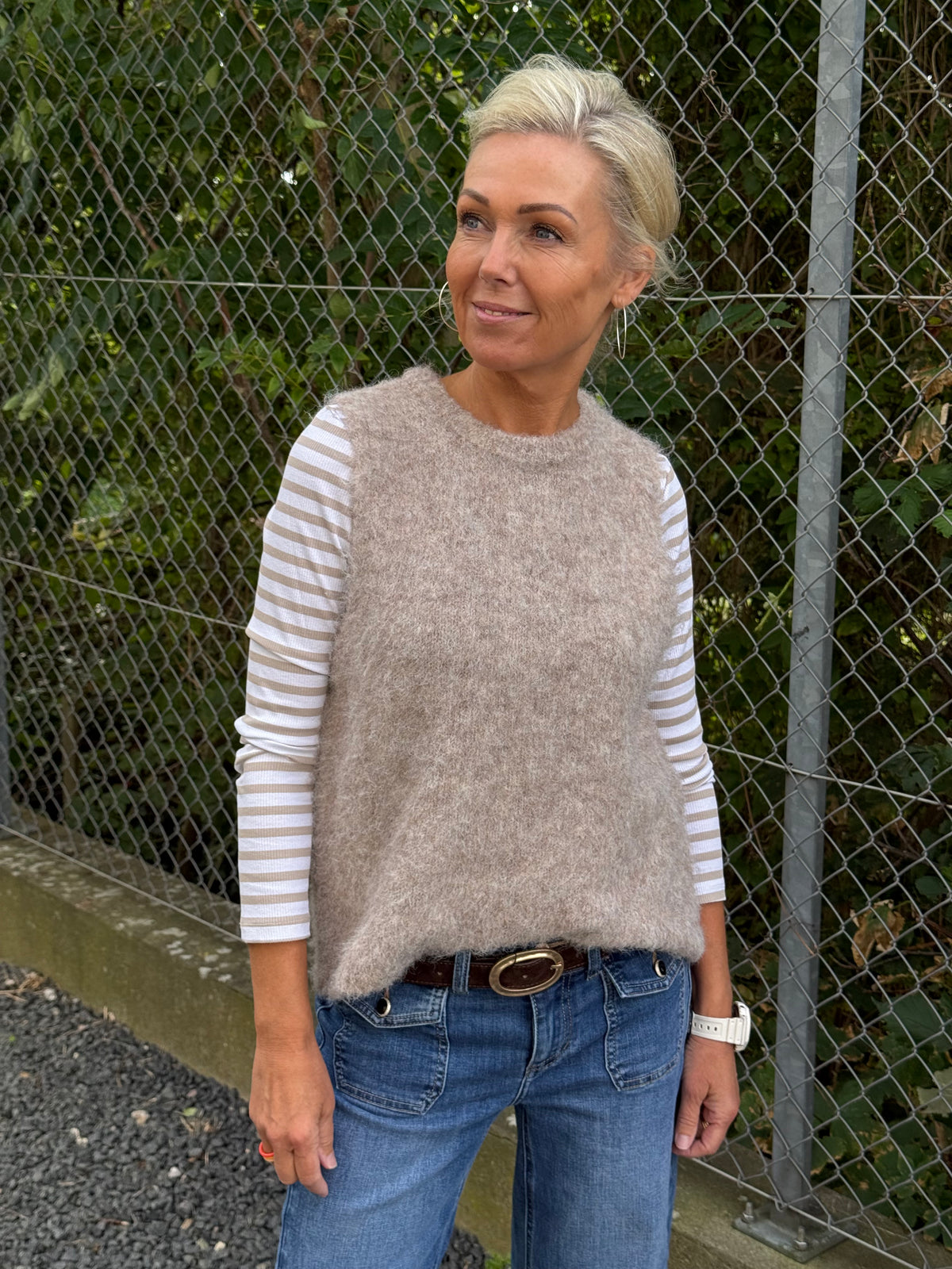 EMMY S/L VEST KNIT - Simply Taupe