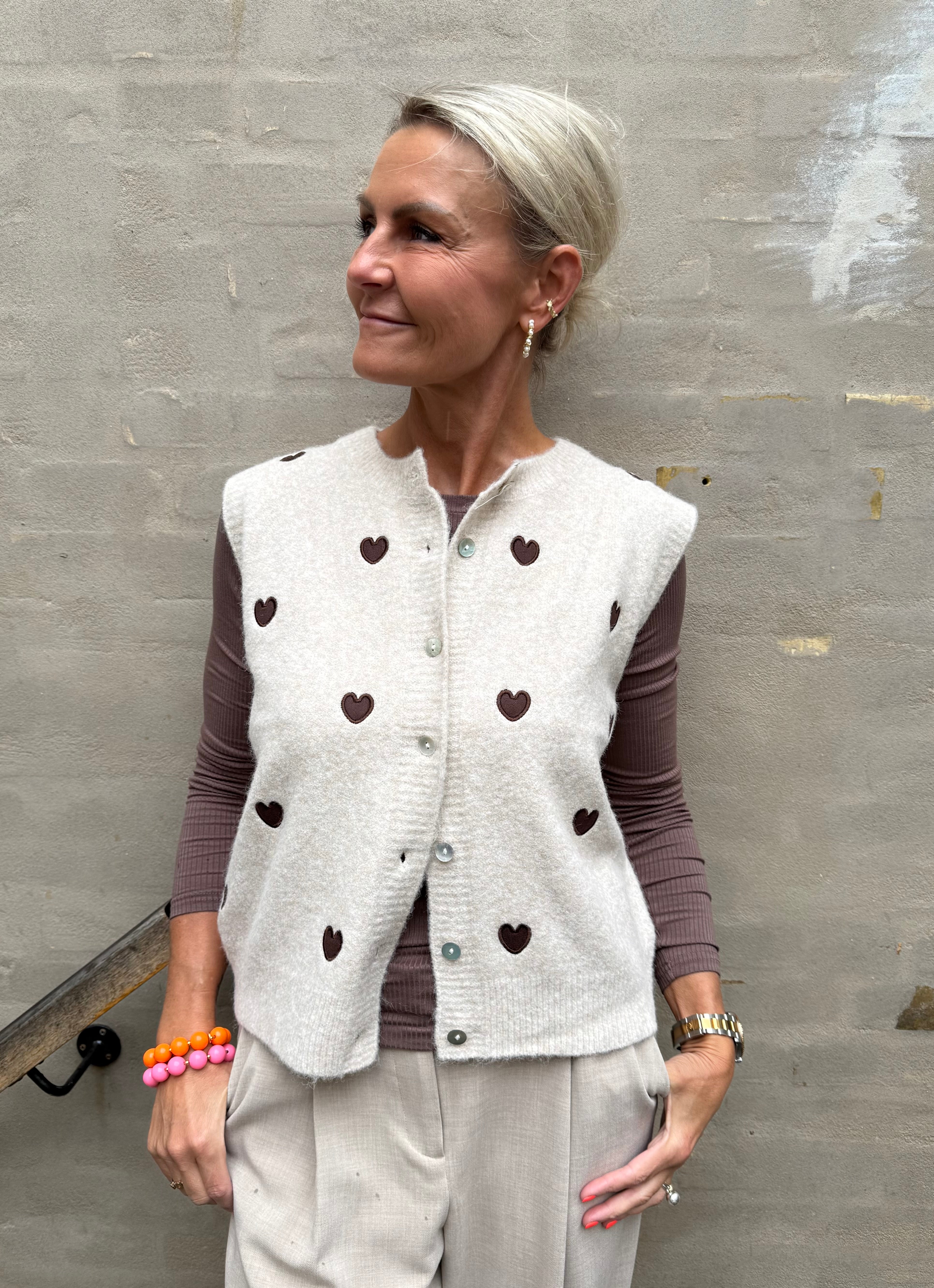 Vigga Vest - Beige Heart