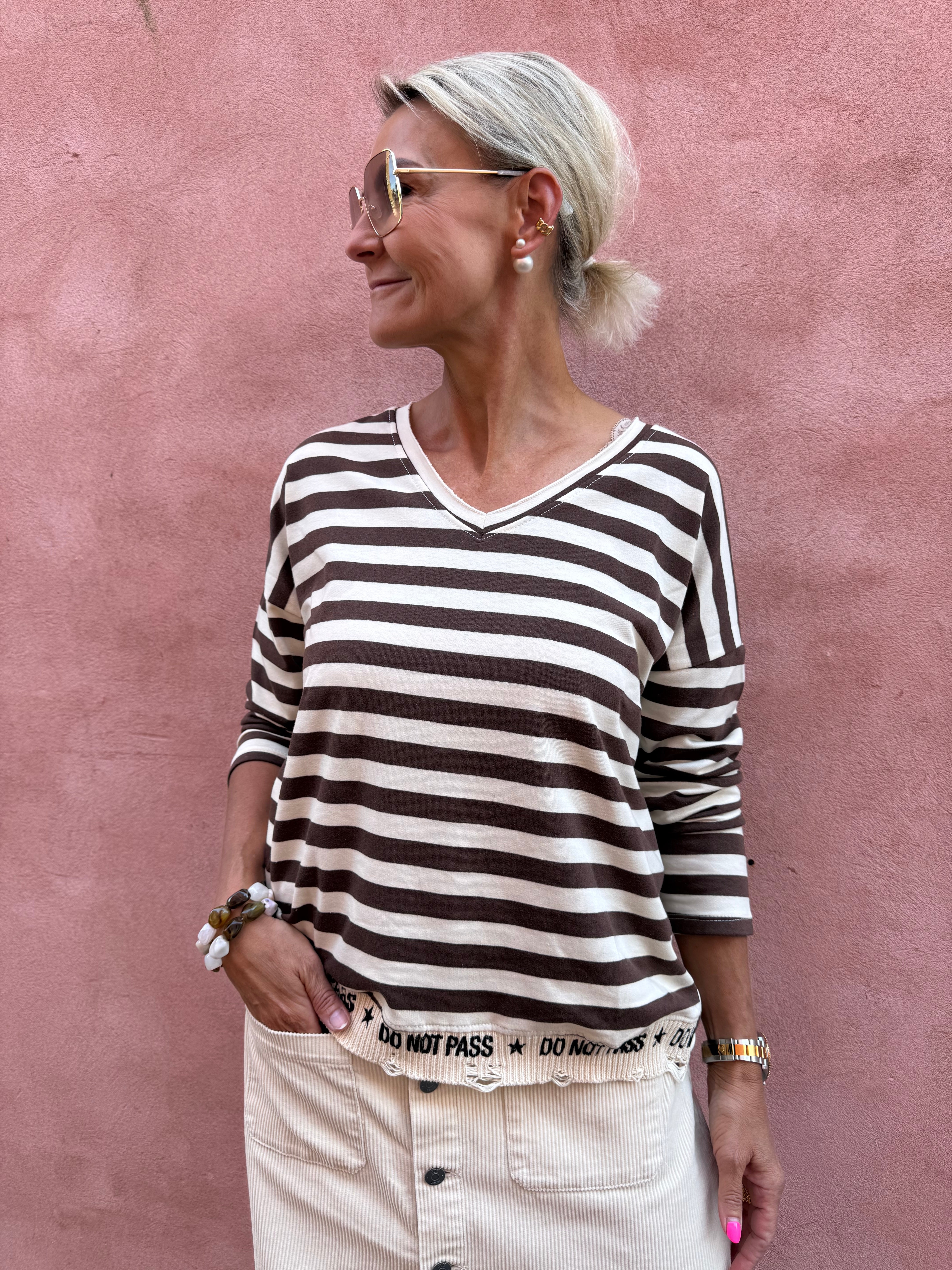 Do Not Pass-blus – Brun/Off White
