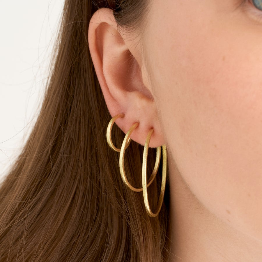 Big brushed hoops gold 38mm