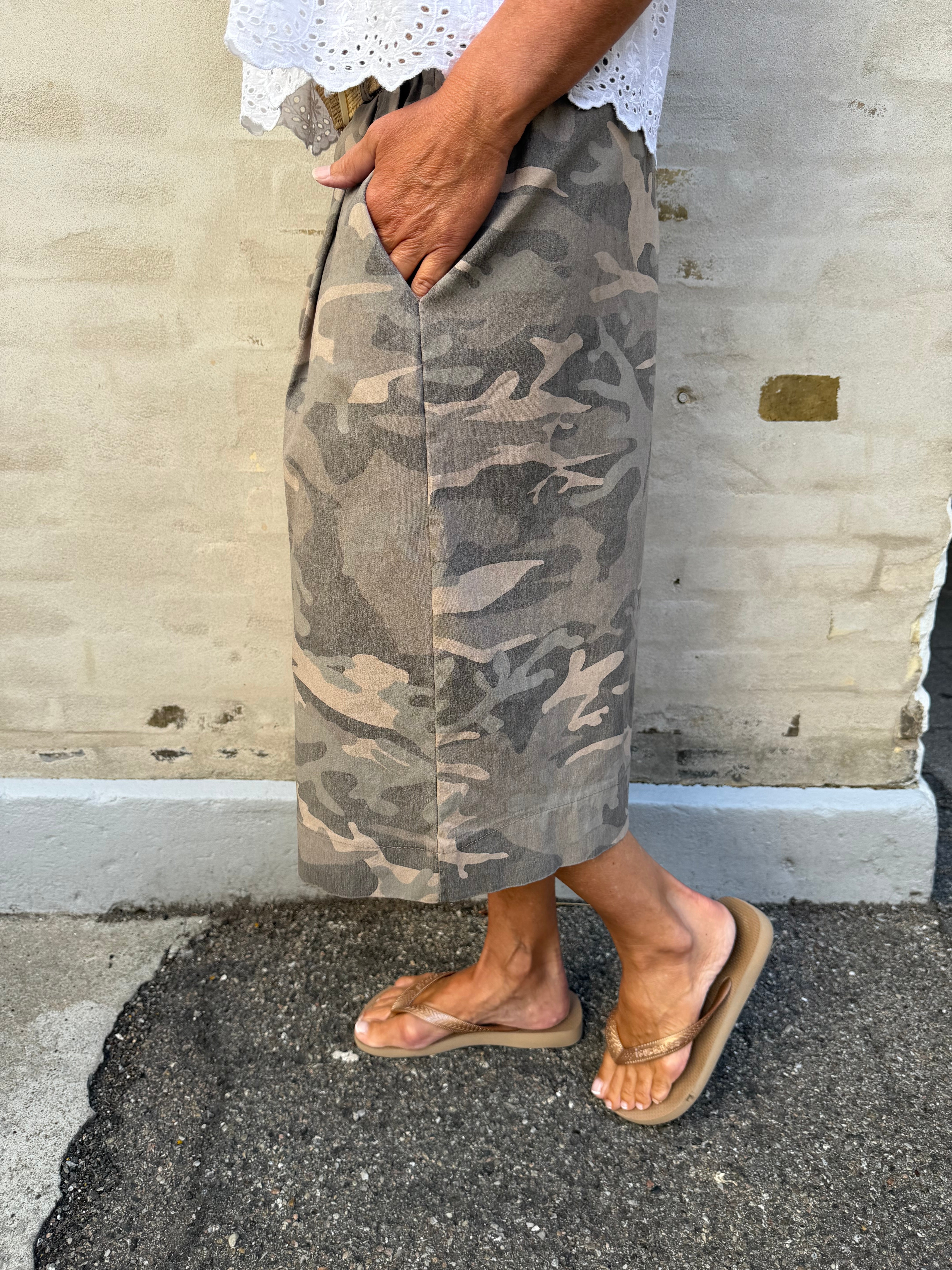 Zuri Shorts - Fango