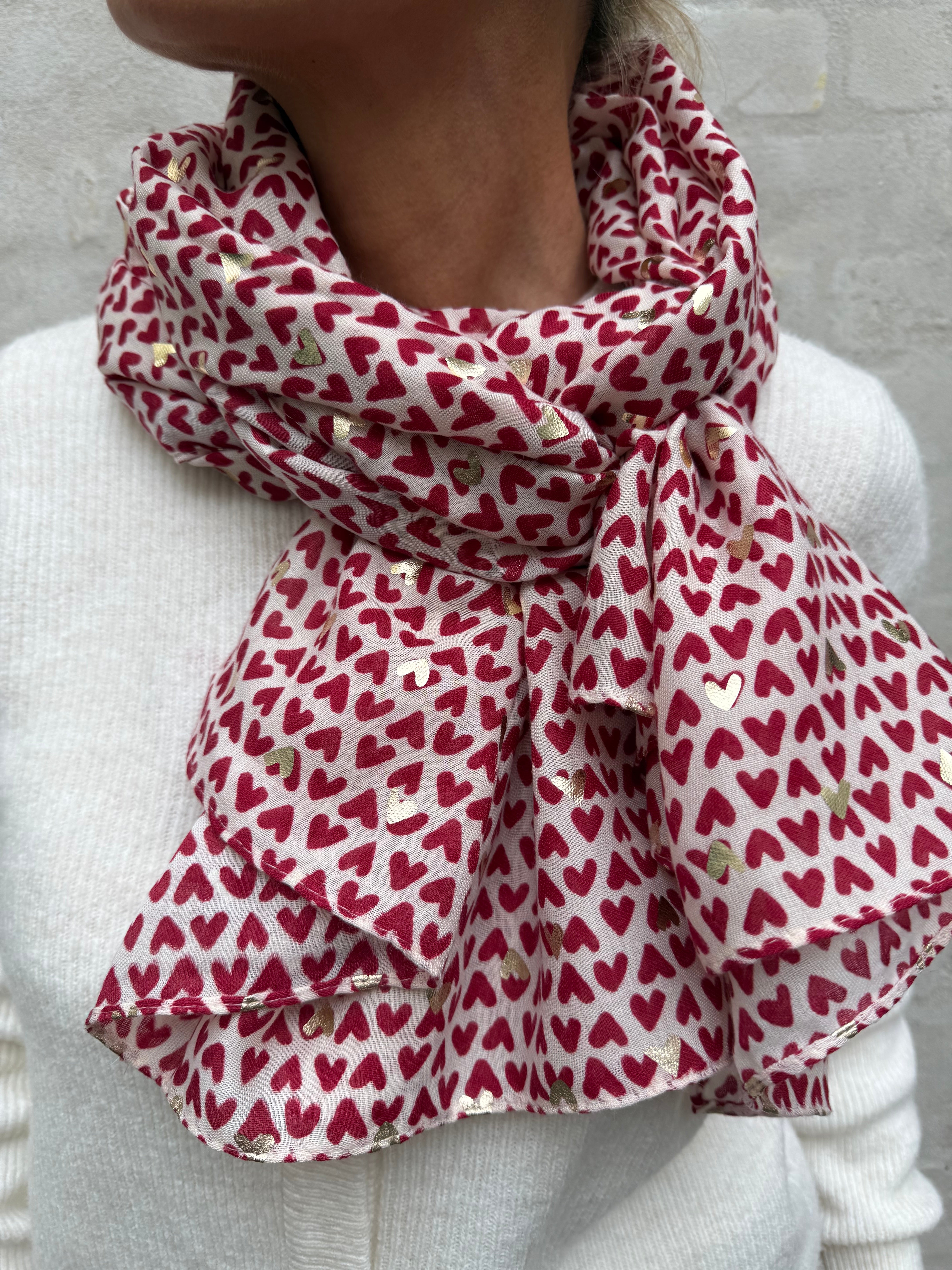 Small Heart Scarf - Red