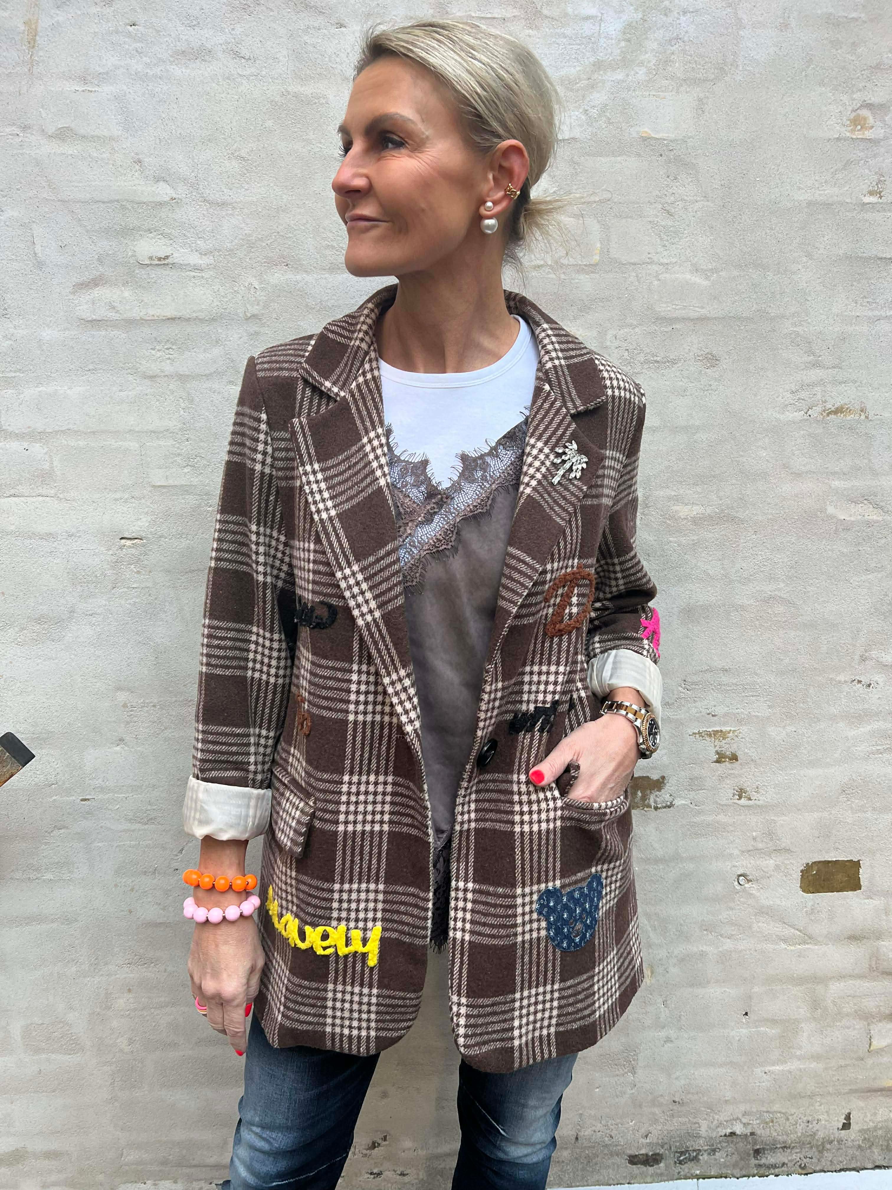 How to date Blazer - Dark Brown Check