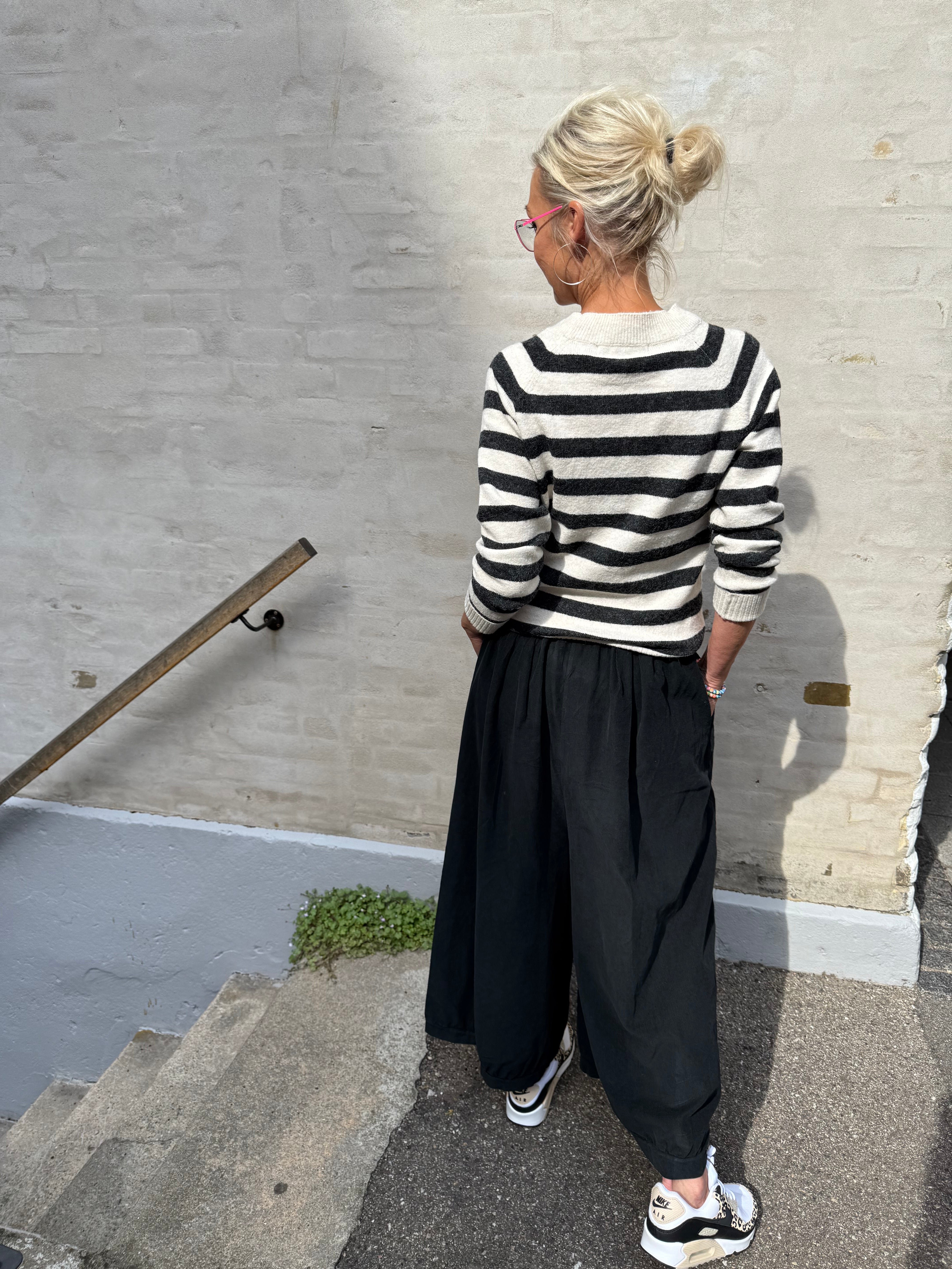 DOFFY O-NECK BLOUSE - Birch/W. Black