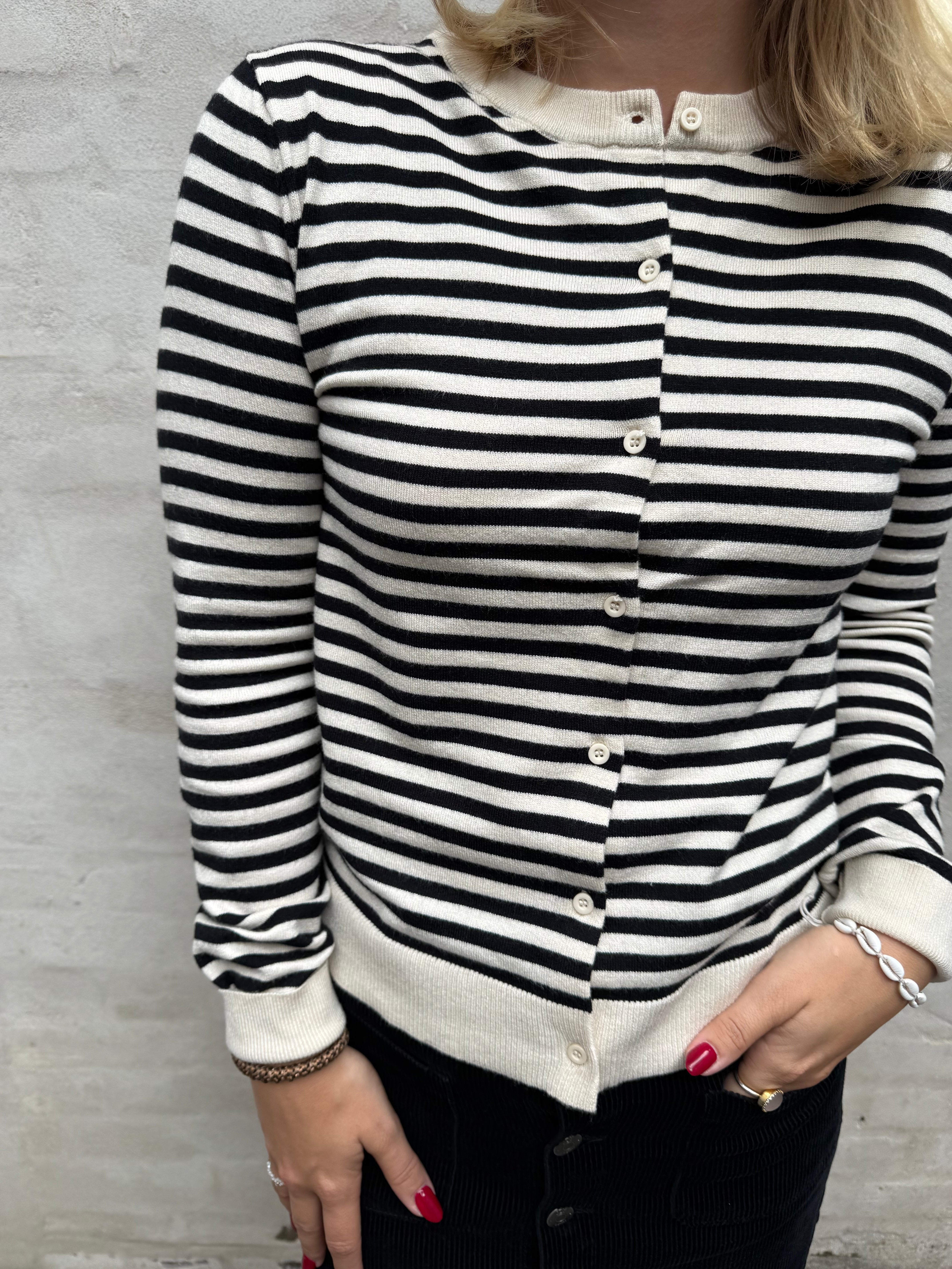 NORA O-NECK KNIT CARDIGAN - Birch/Black