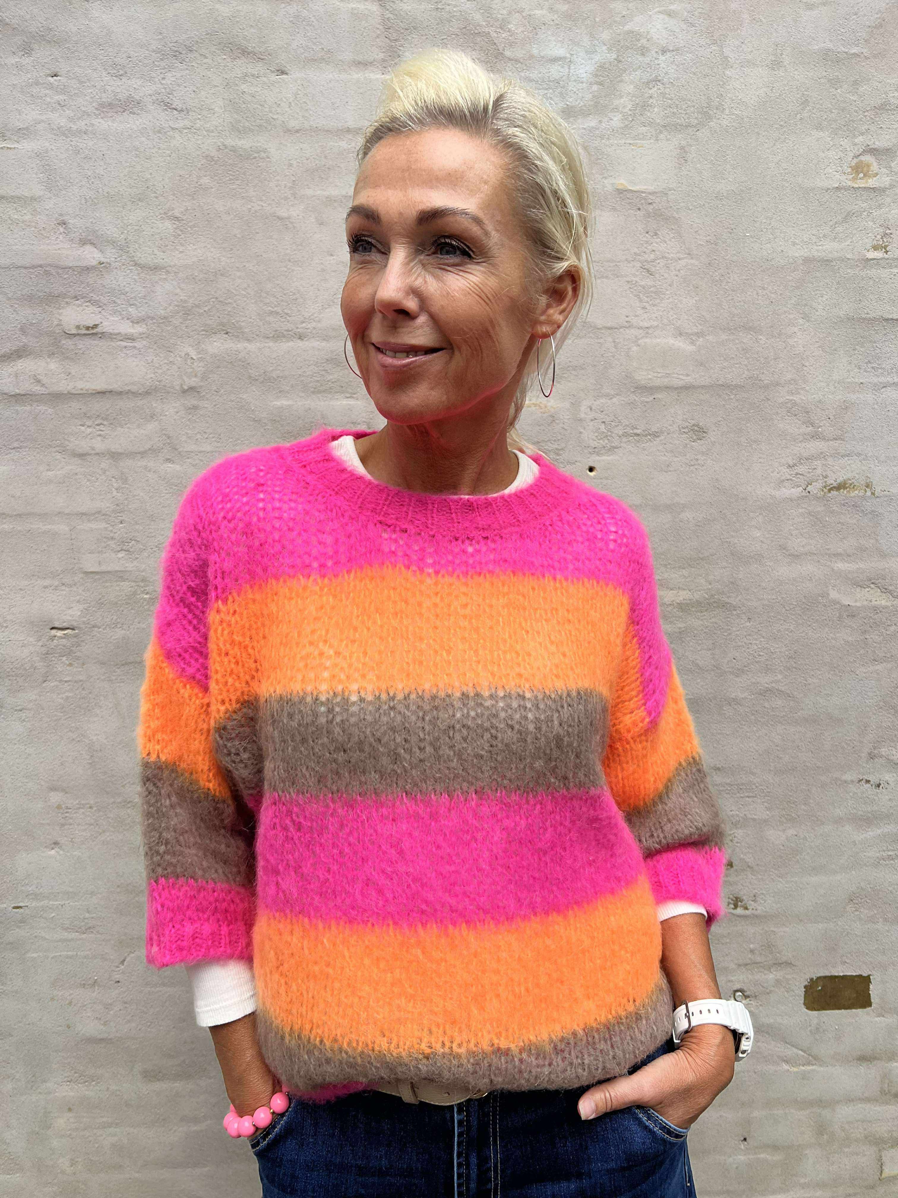 Lucia Knit - Brown/Neon