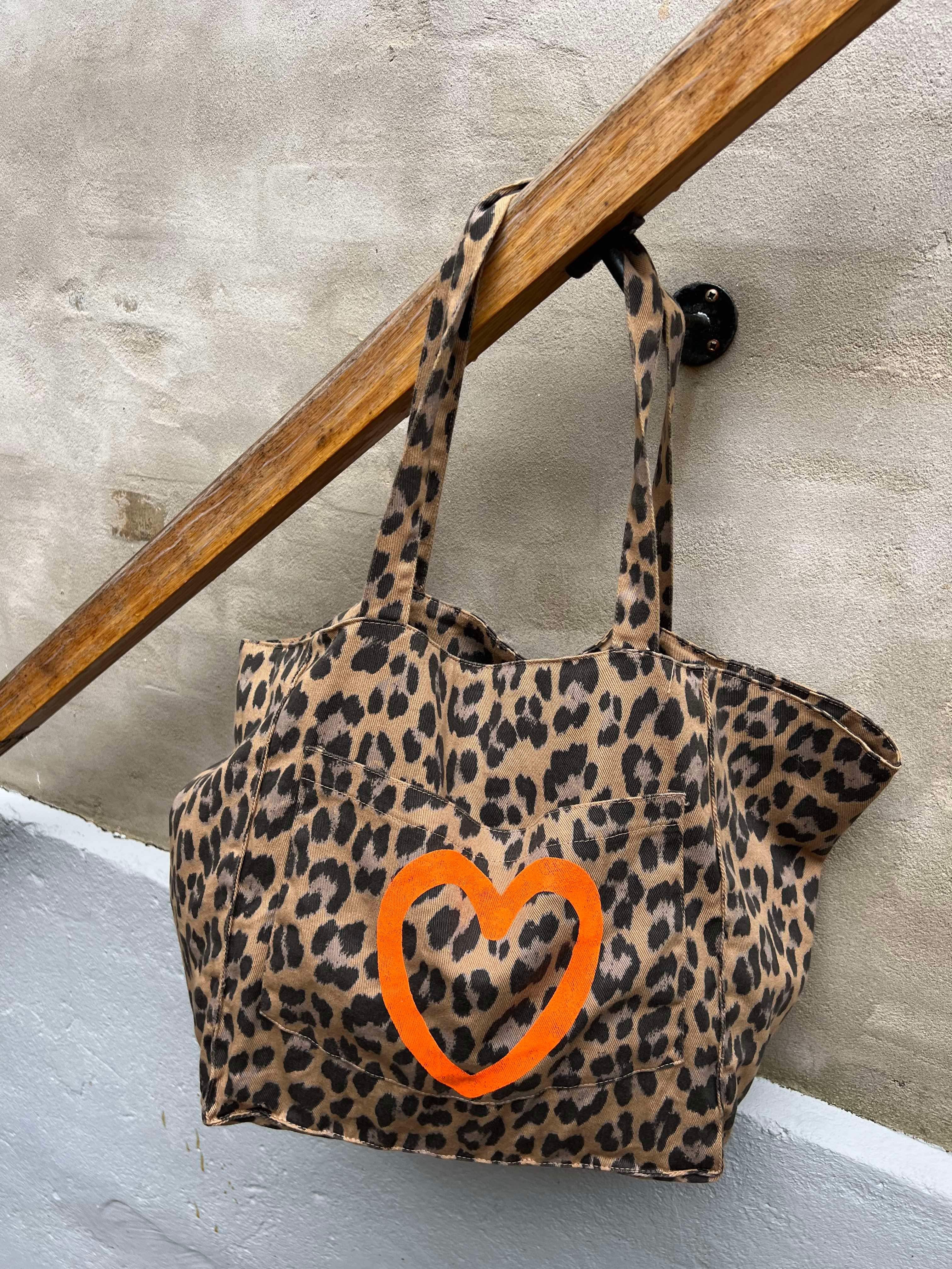 Believe brown leopard bag