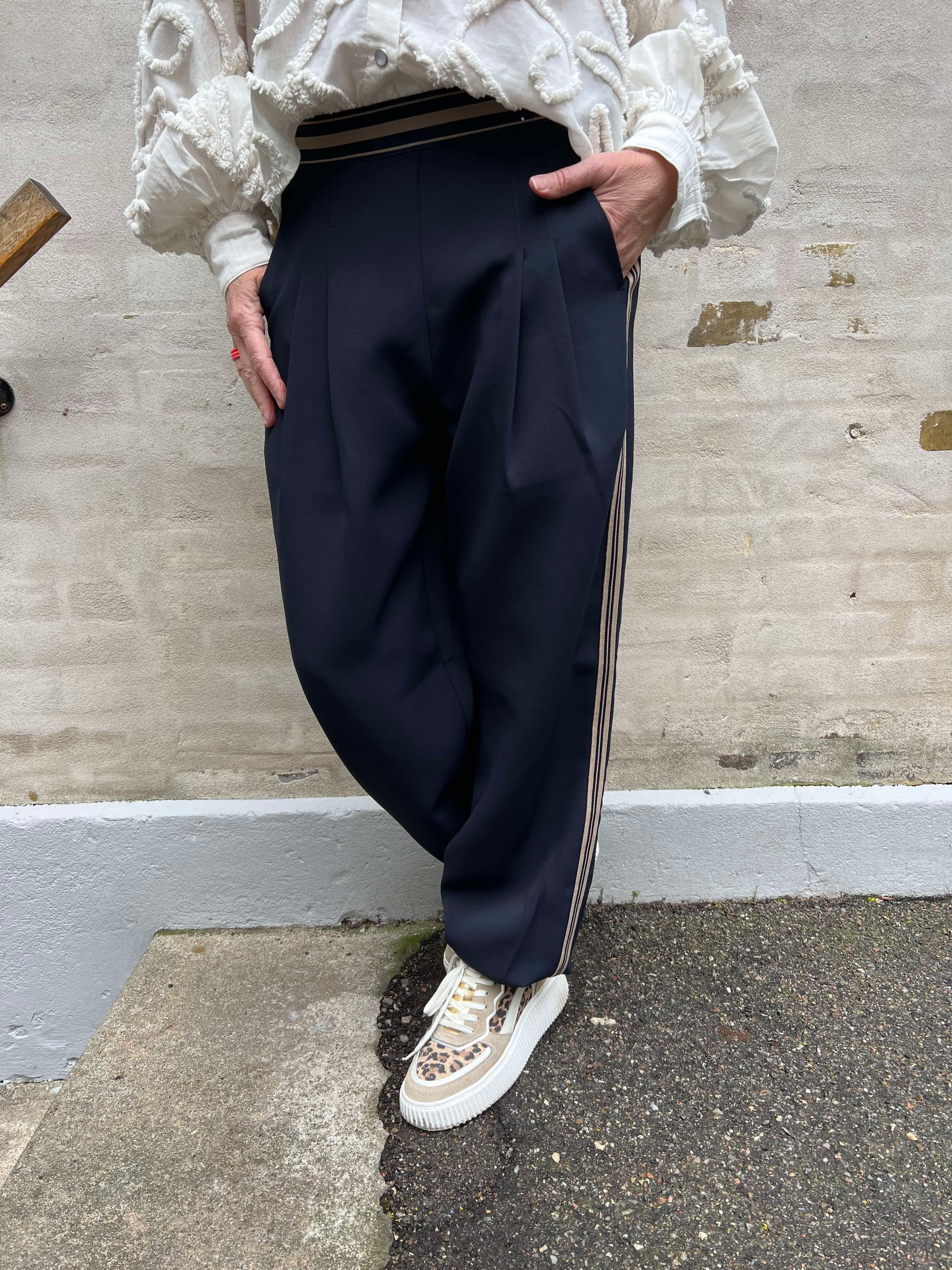 Atalie tabiaGO pants navy