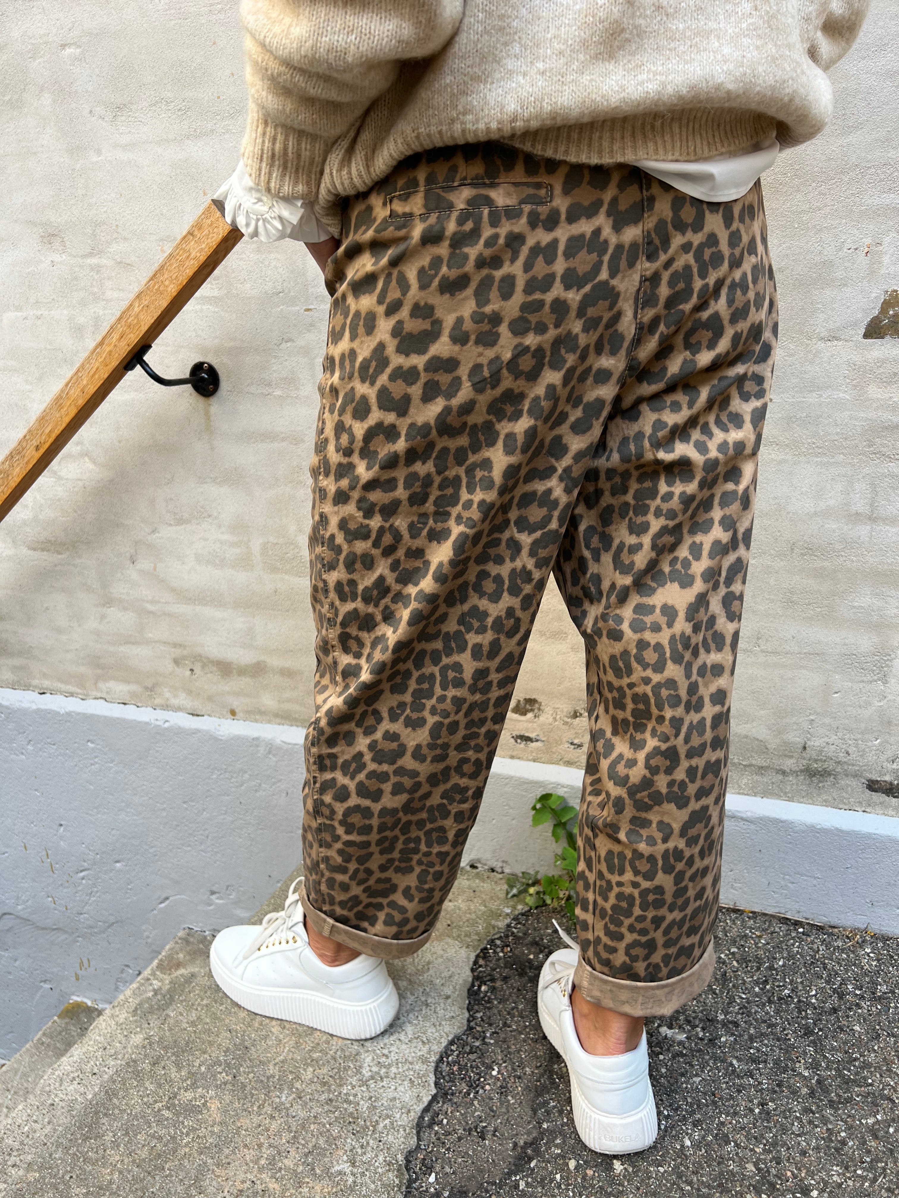 Leon pant camello leo