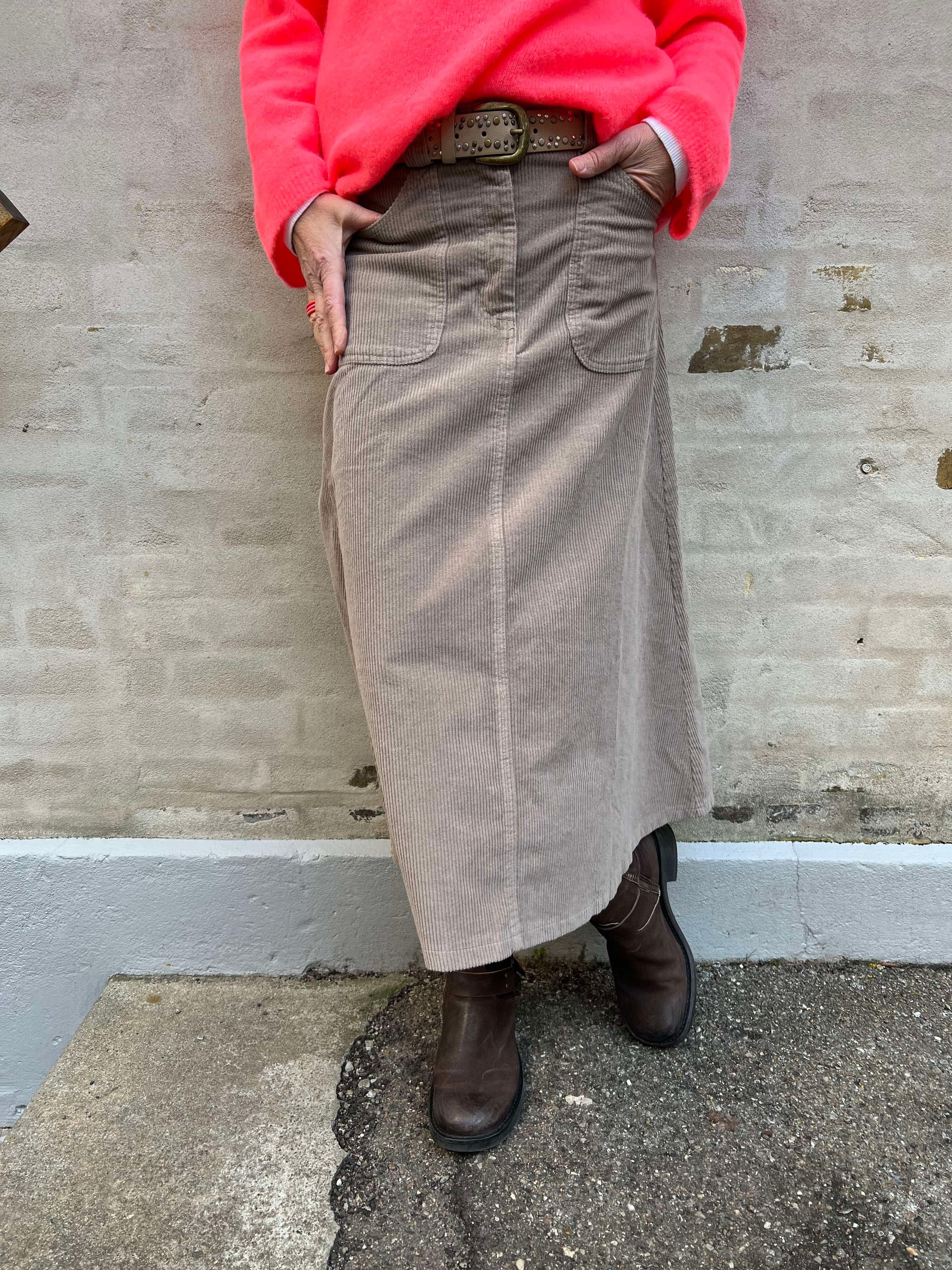 Cora corduroy skirt nougat