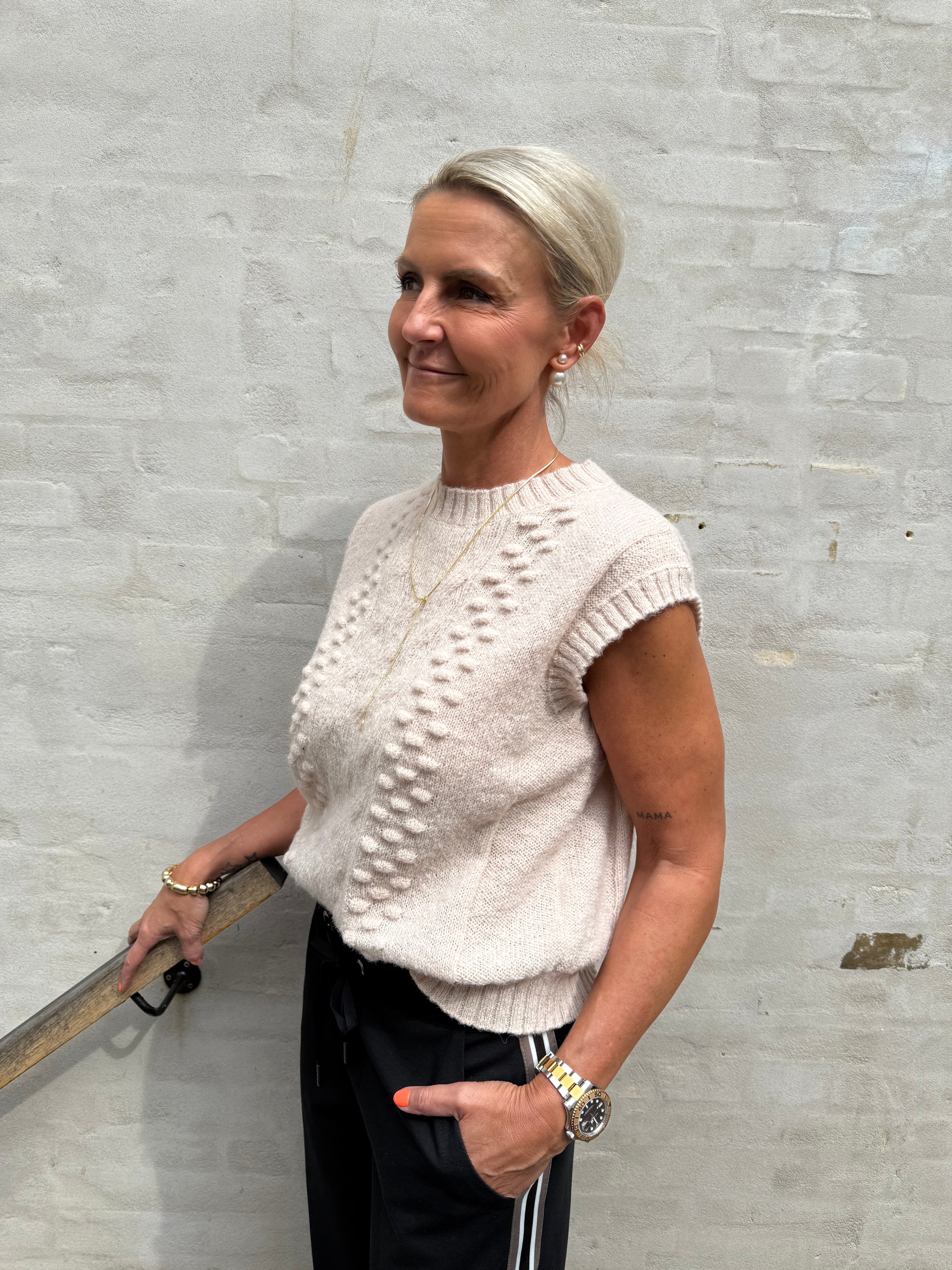 SIGRID LIFE S/L VEST - Cement