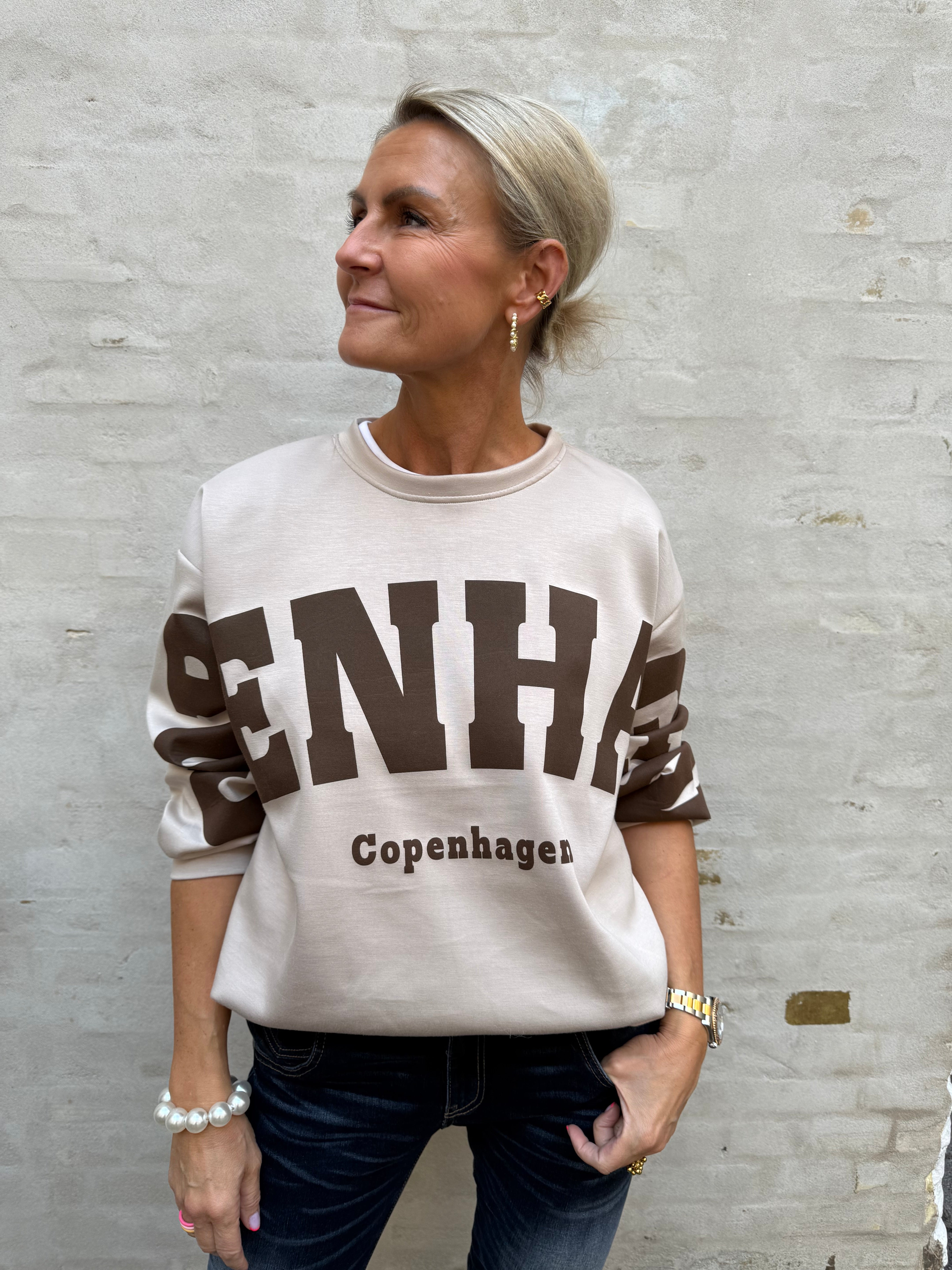 MdcHibiscus s- shirt Moro