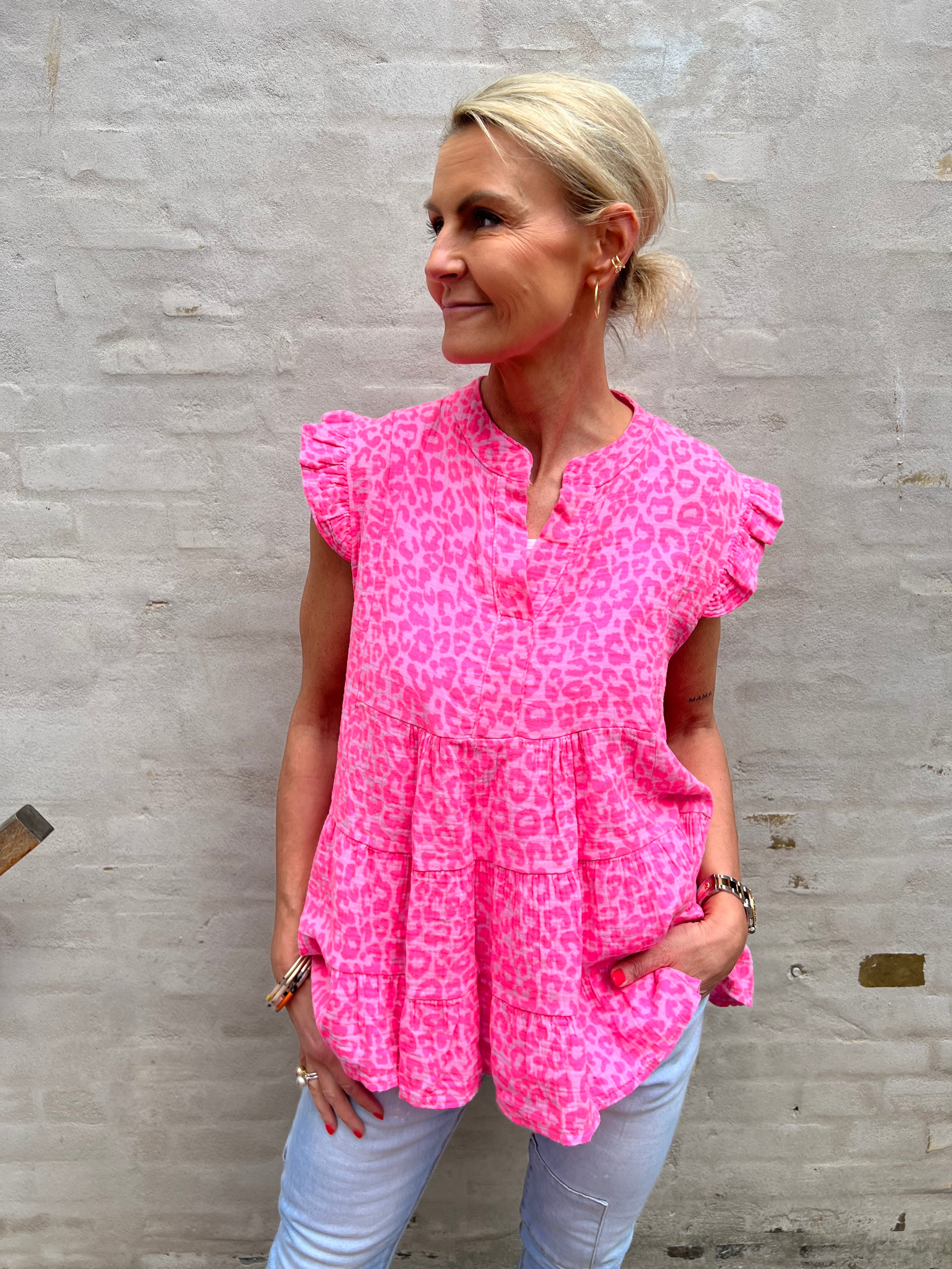 Dolly top leo pink