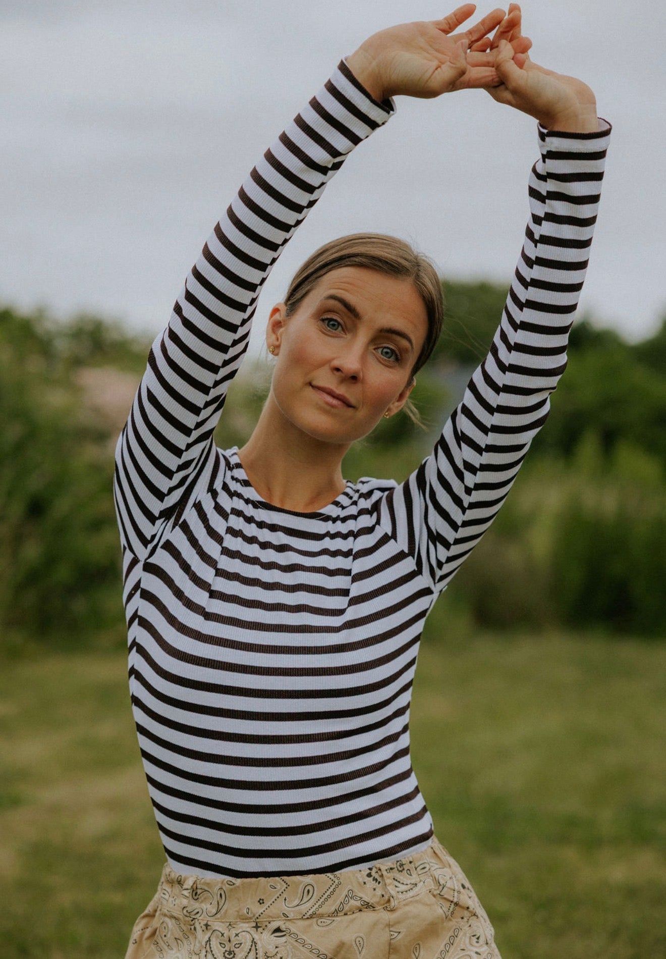 Everyday Stripes LS Blouse - Dark Brown/White