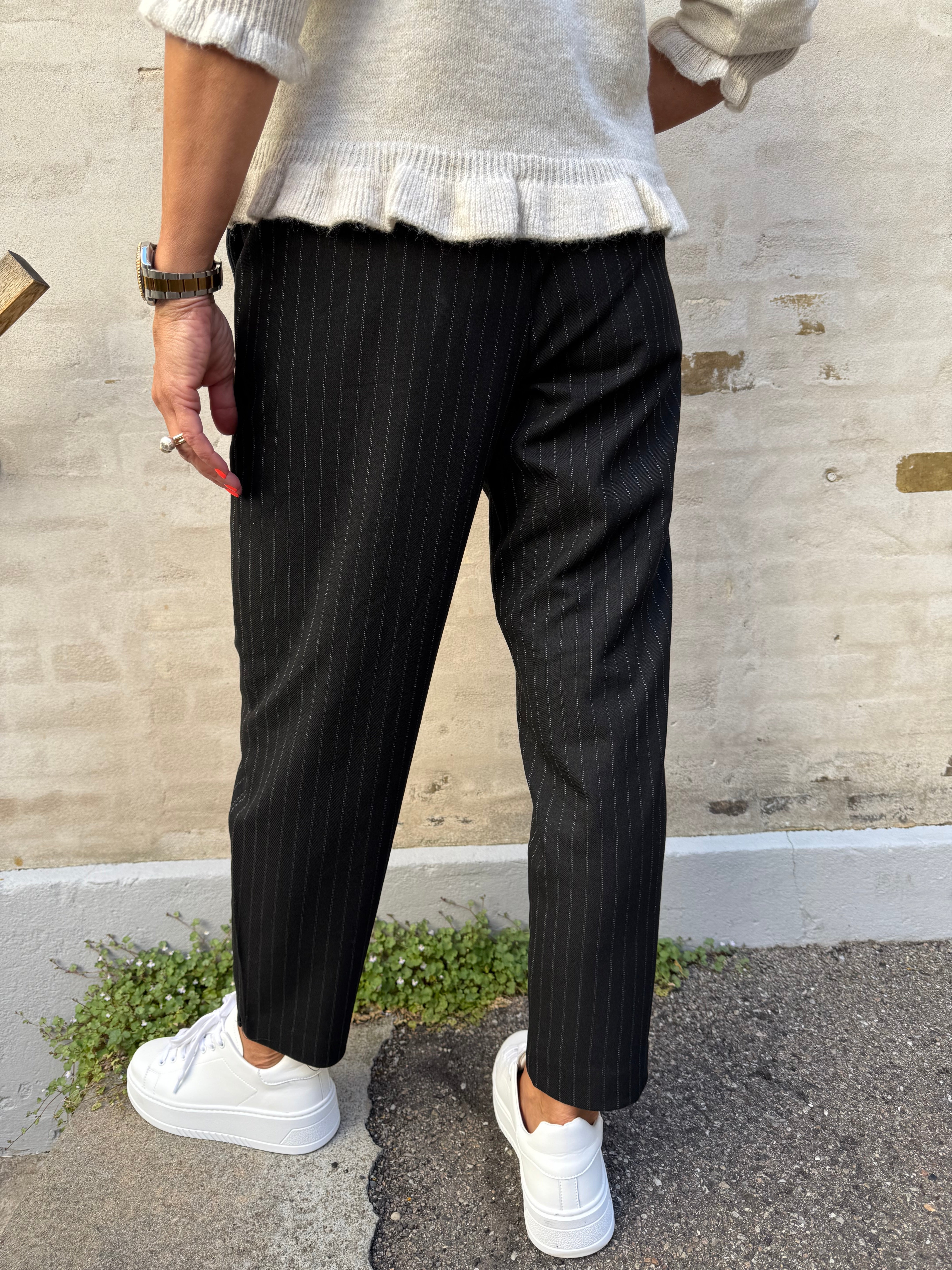 Lisa Slim Pant - Black/Grey