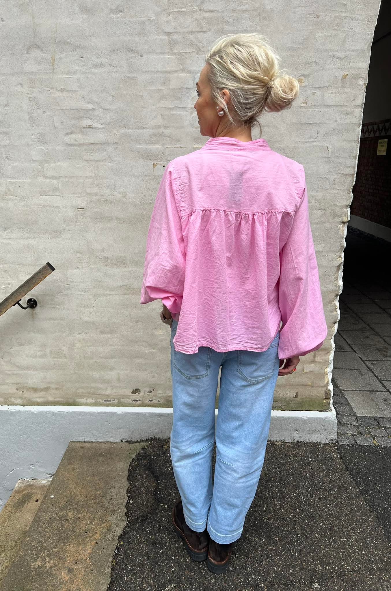 Lux Shirt w. Embrodery - Rosa